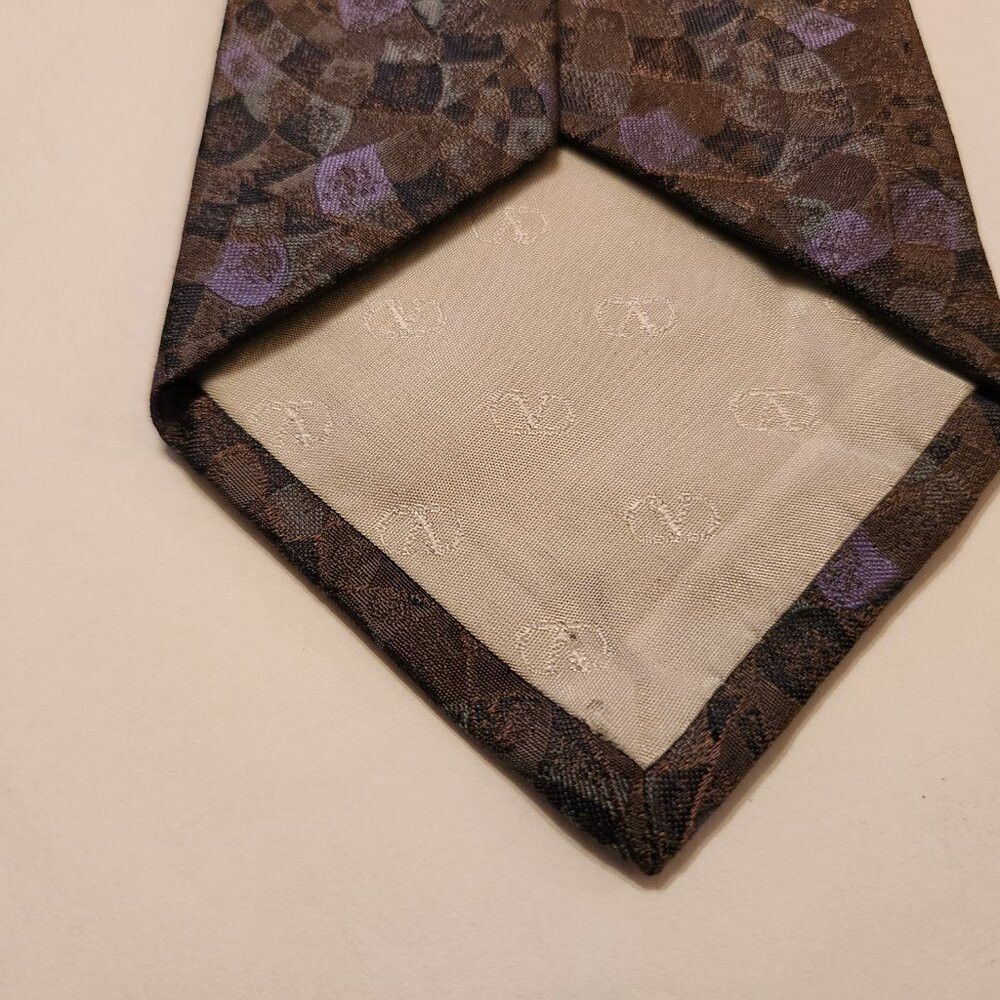 Valentino Valentino men's 100%silk tie 3 1/2" X 56" made in Italy Size ONE SIZE - 3 Thumbnail