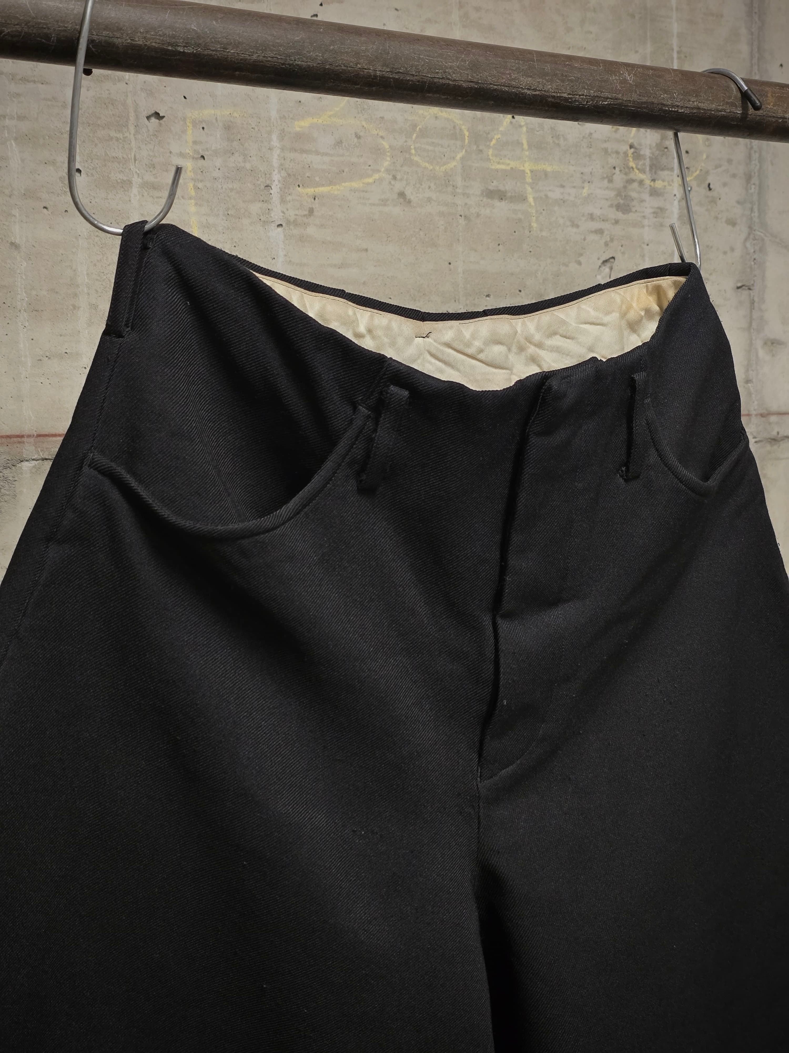Comme des Garcons COMME des GARÇONS Garment-Dyed Poly Shorts Size US 28 / EU 44 - 2 Thumbnail