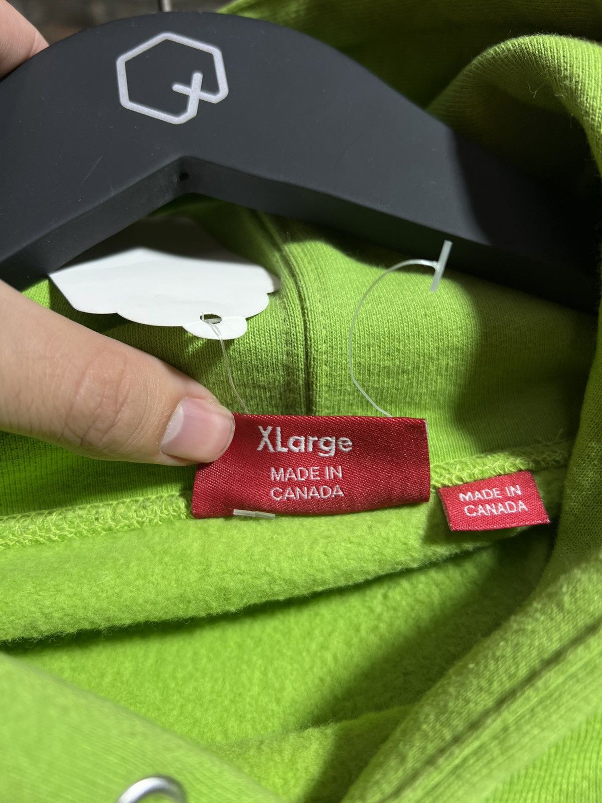 Supreme Supreme Tag Logo Hoodie Size US XL / EU 56 / 4 - 4 Thumbnail