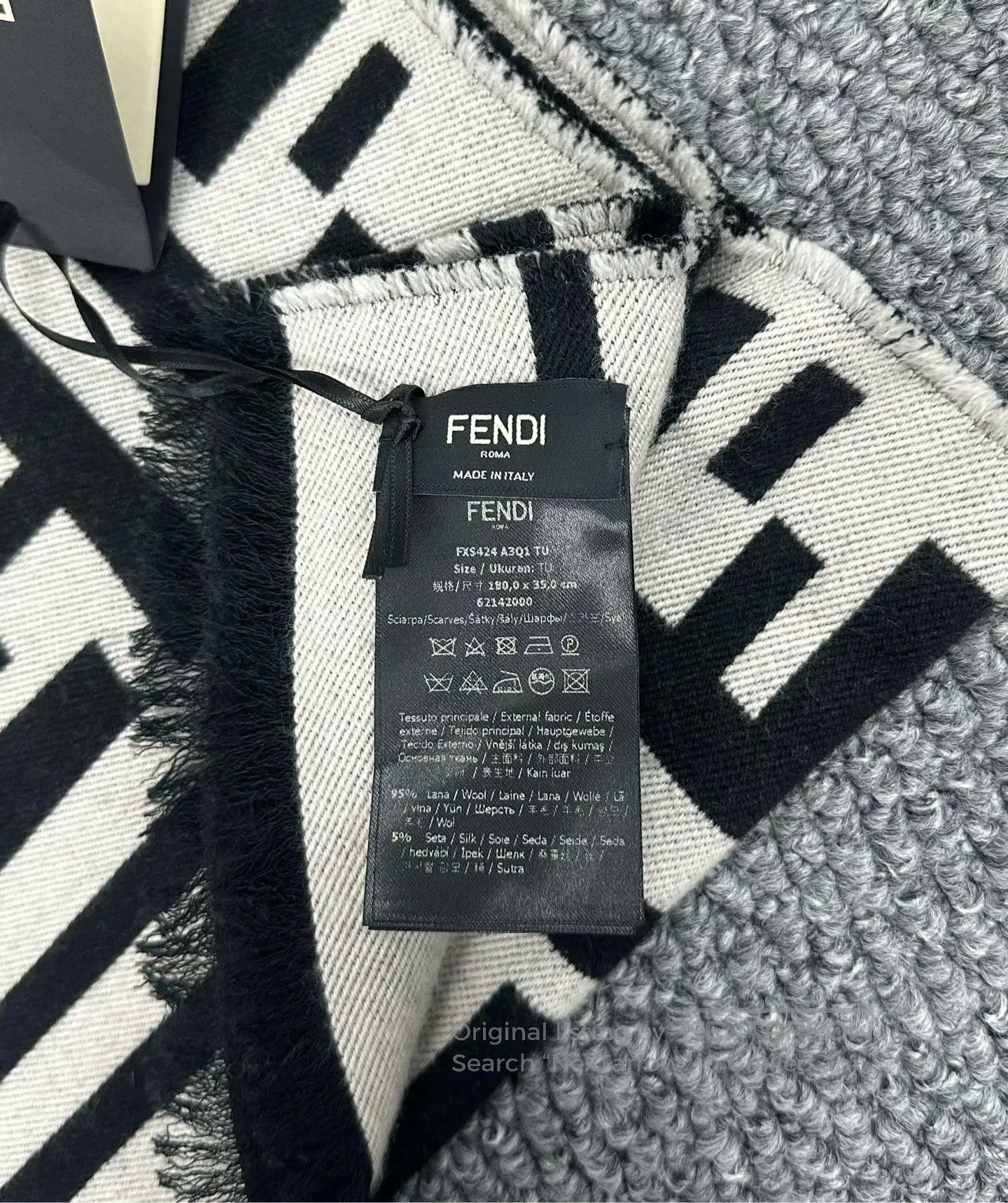 Fendi FENDI Black and white double-sided full print logo fringed Size ONE SIZE - 5 Thumbnail