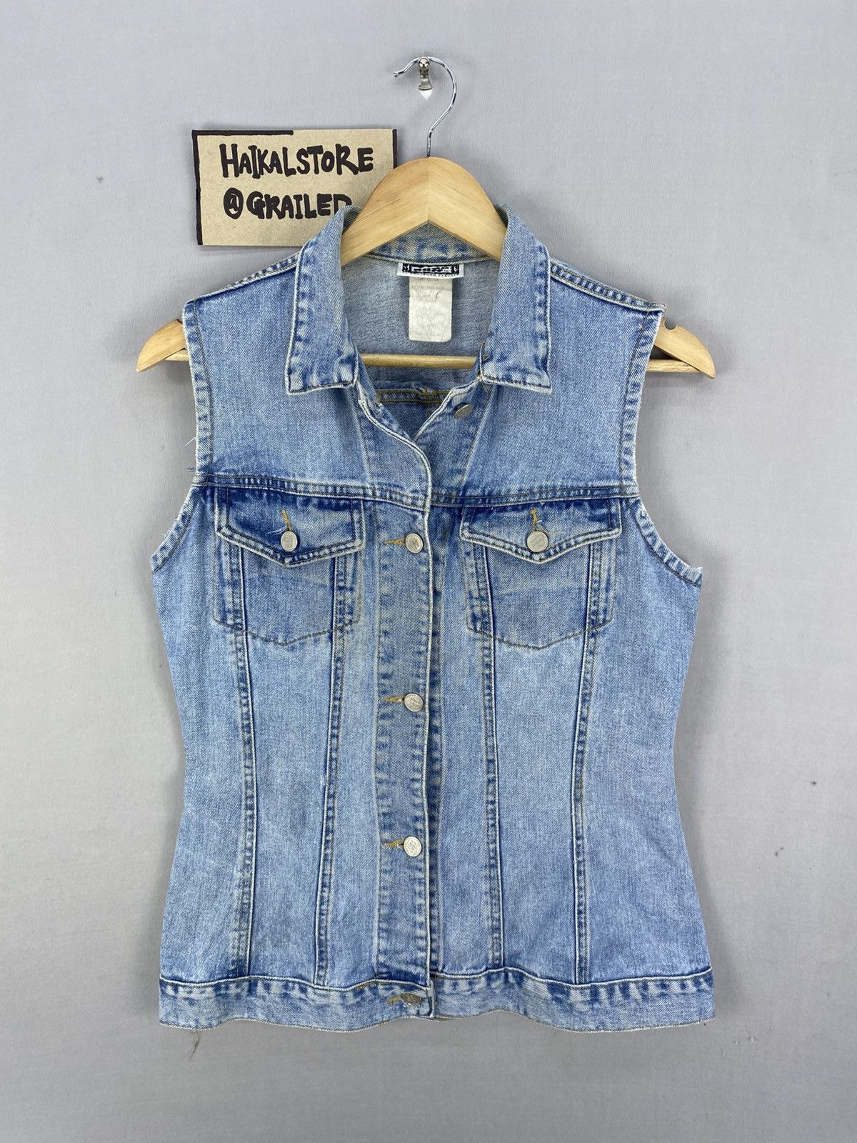 Vintage Vintage 80’s Denim Jacket sleeveless By Contempo Casual Size XS / US 0-2 / IT 36-38 - 1 Thumbnail