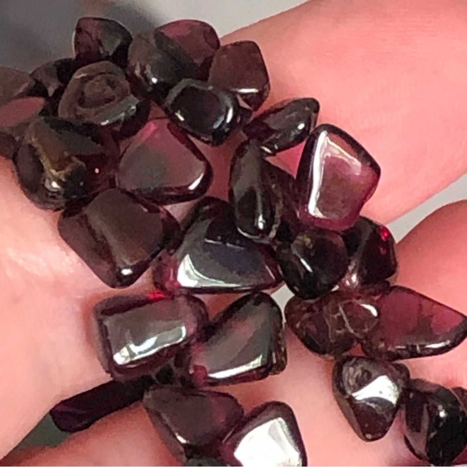 Vintage Vintage genuine almandine garnet barrel clasp necklace Size ONE SIZE - 8 Thumbnail
