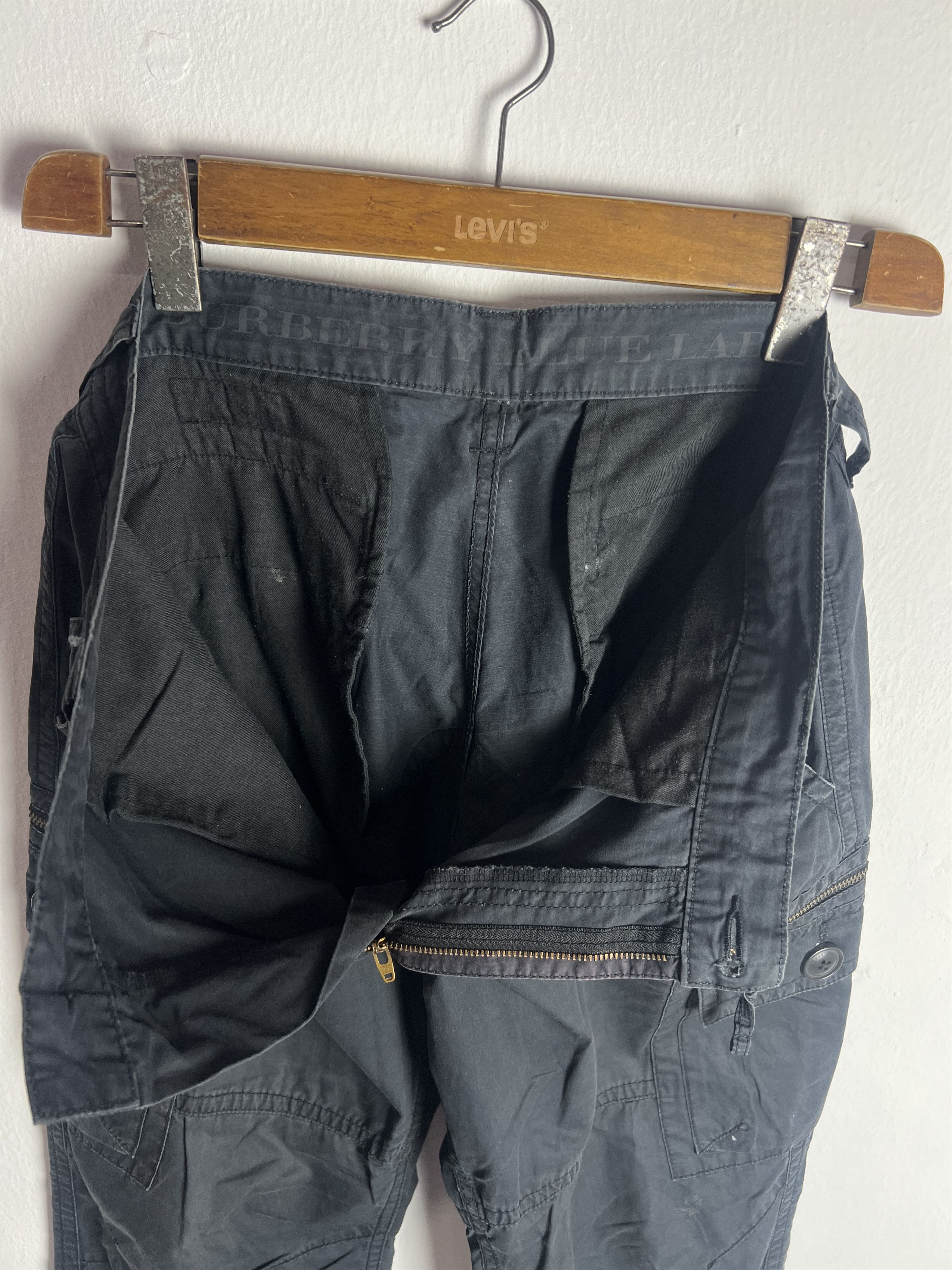 Burberry BURBERRY BLUE LABEL MULTIPOCKET CARGO PANT Size US 34 / EU 50 - 18 Thumbnail