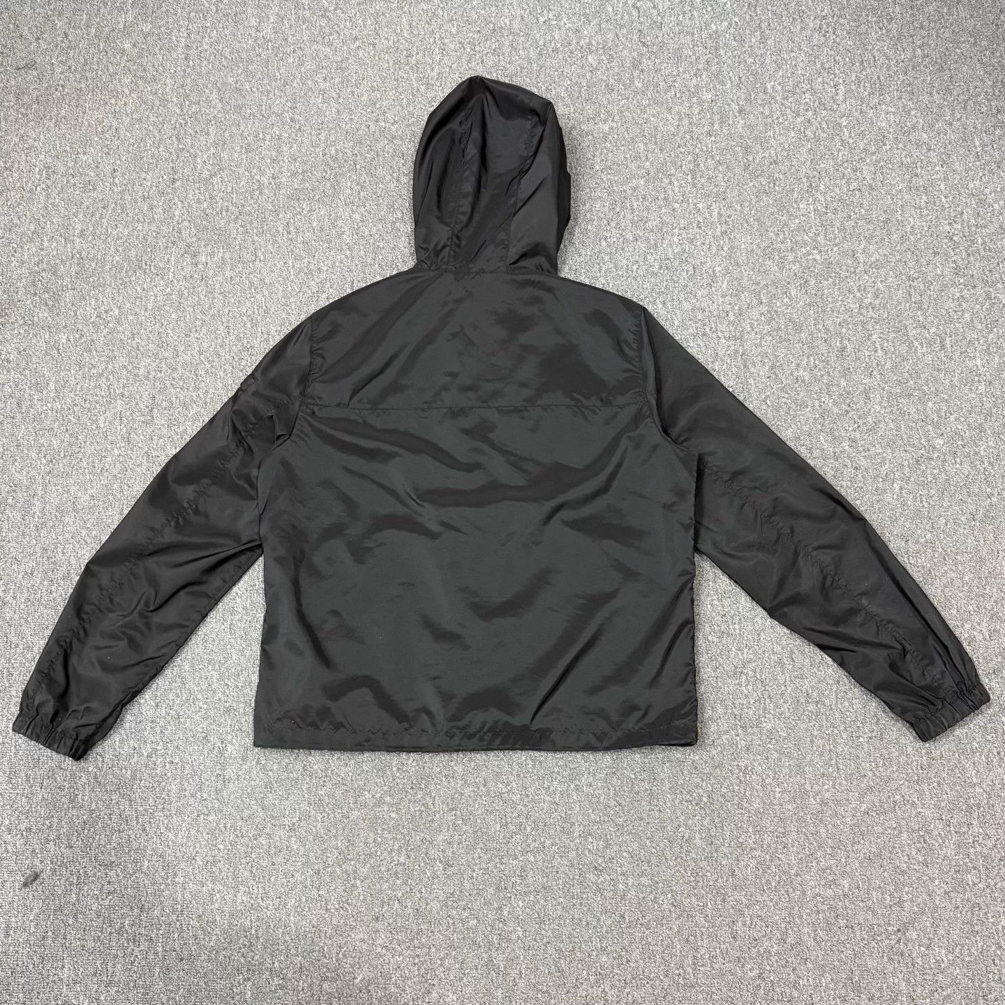 Prada Prada Deadstock Black Nylon Triangle Logo Zip 52 Size US L / EU 52-54 / 3 - 2 Thumbnail