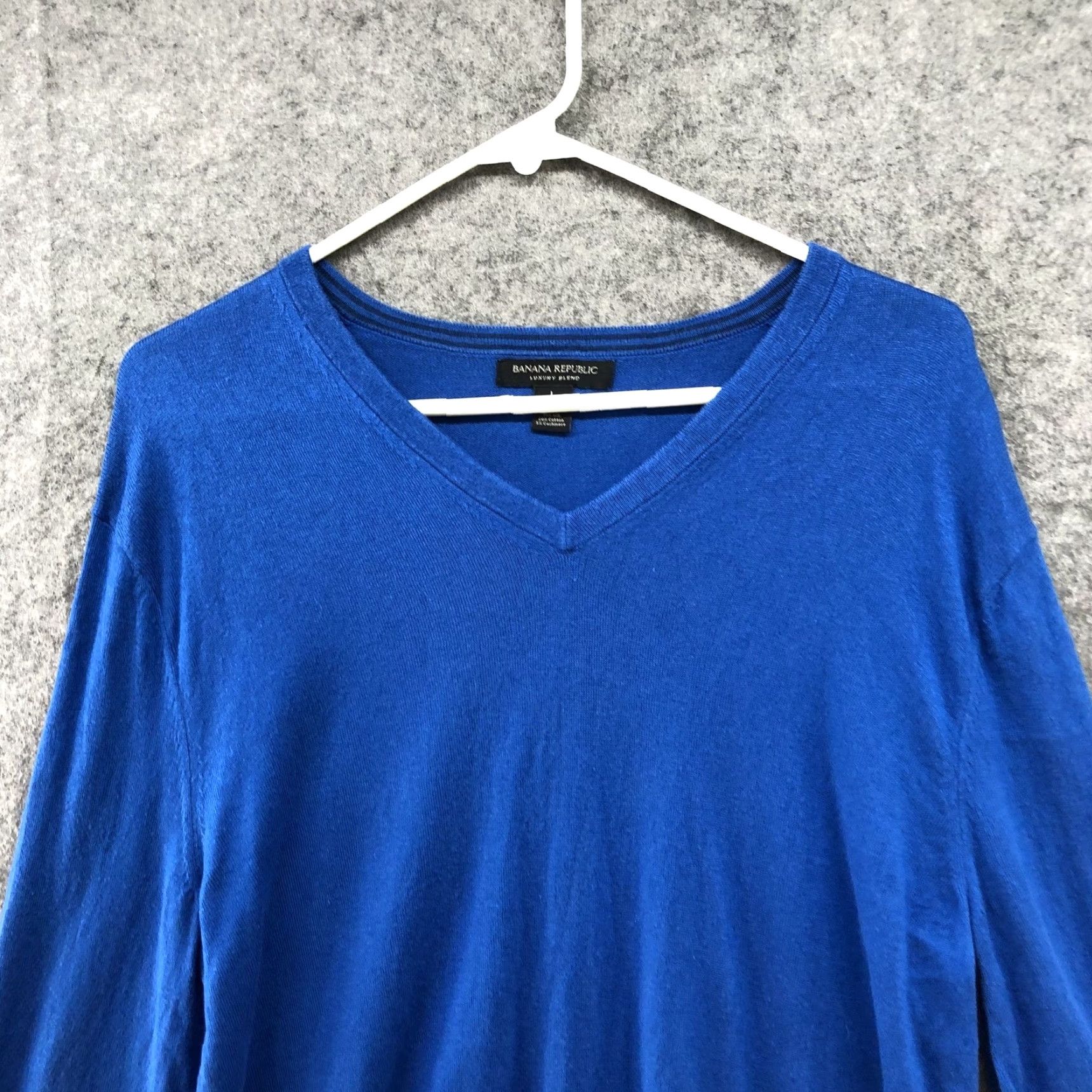 Banana Republic Banana Republic Luxury Blend Sweater Mens L V-neck Blue Silk Cashmere Pullover Size US L / EU 52-54 / 3 - 3 Thumbnail
