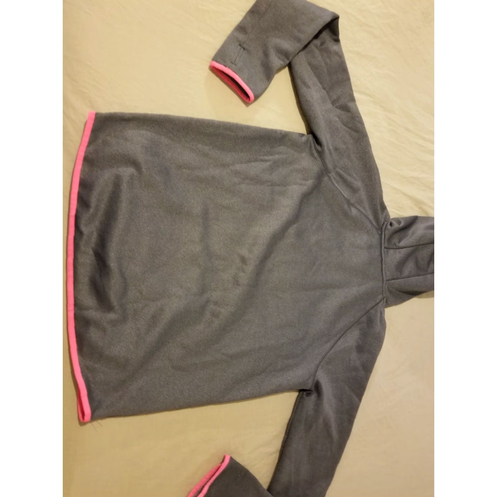 Under Armour Womens Under Armour Hoodie Sweatshirt XL Gray Athletic Gym Workout Pullover Zip Womens XL Gray Athletic Under Armour Hoodie Sweatshirt Size XL / US 12-14 / IT 48-50 - 8 Thumbnail