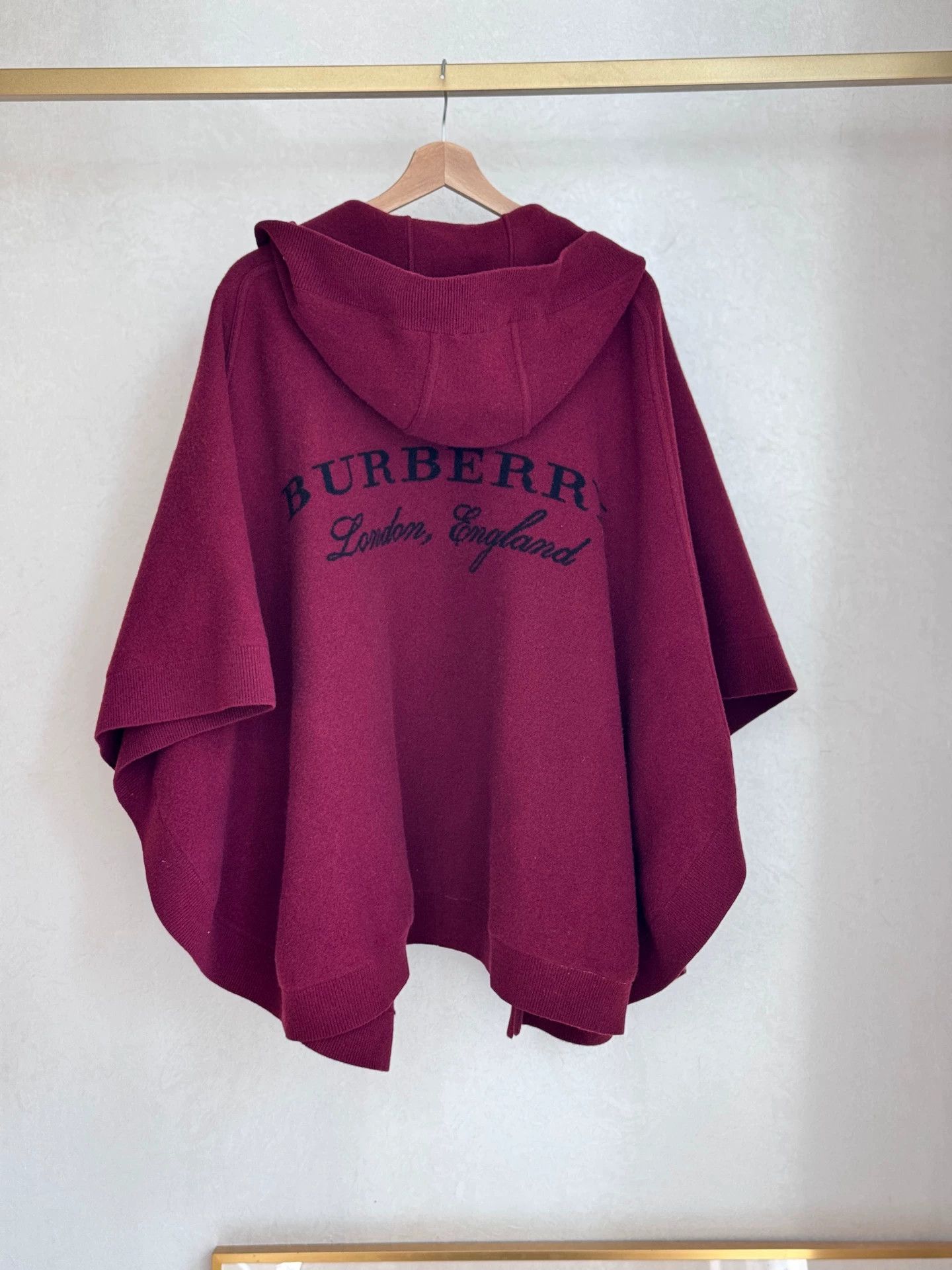 Burberry Burberry Red Wool Cloak 99 New 150x120 Size ONE SIZE - 3 Thumbnail