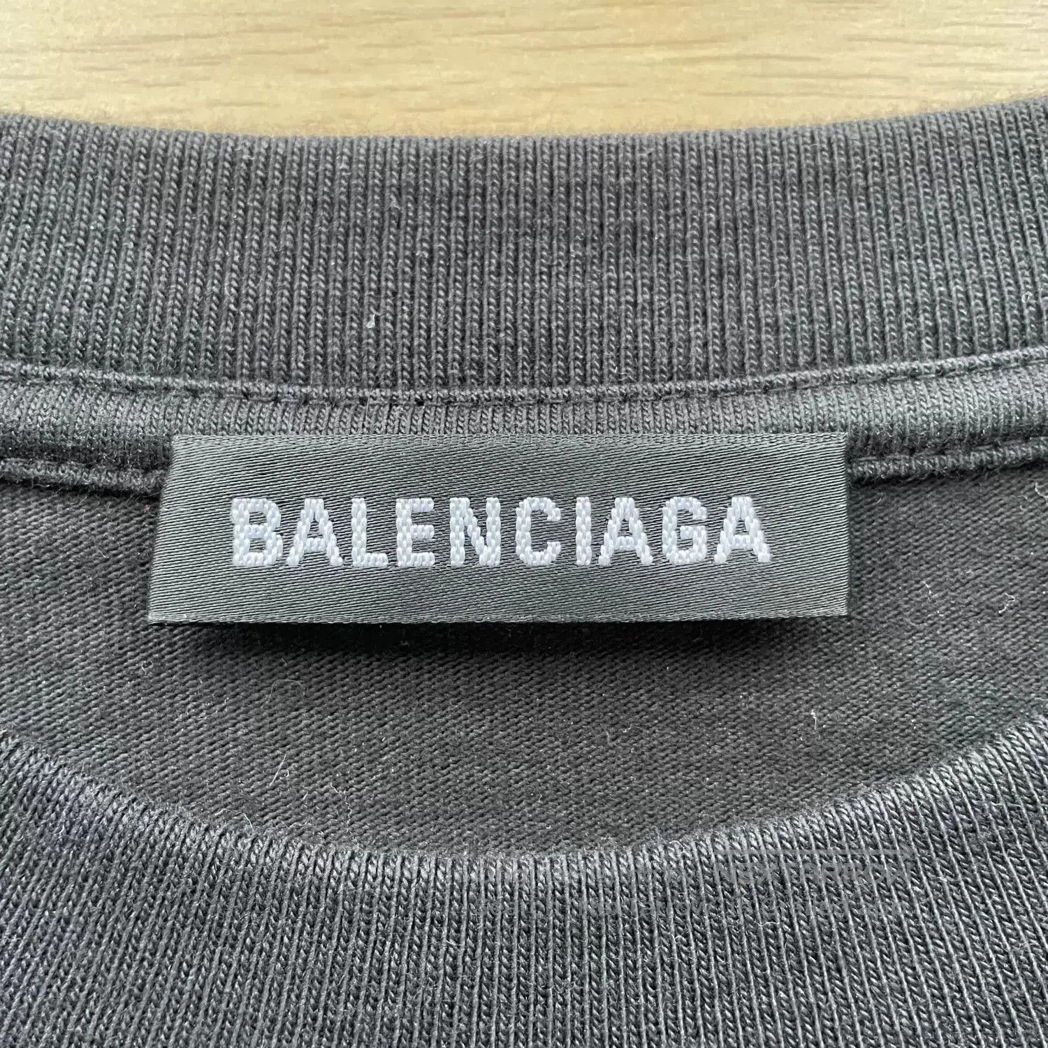 Balenciaga Balenciaga Printed Drop-Shoulder T-Shirt. Size US XS / EU 42 / 0 - 5 Thumbnail