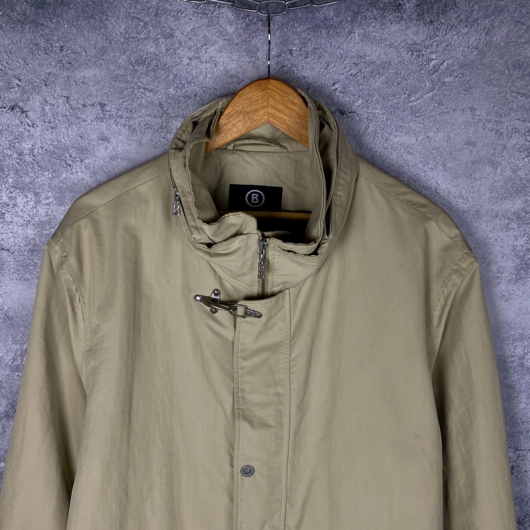 Bogner BOGNER Jacket Windbreaker Beige Polyester Size 40 Men’s Regular Size US XXS / EU 40 - 2 Thumbnail