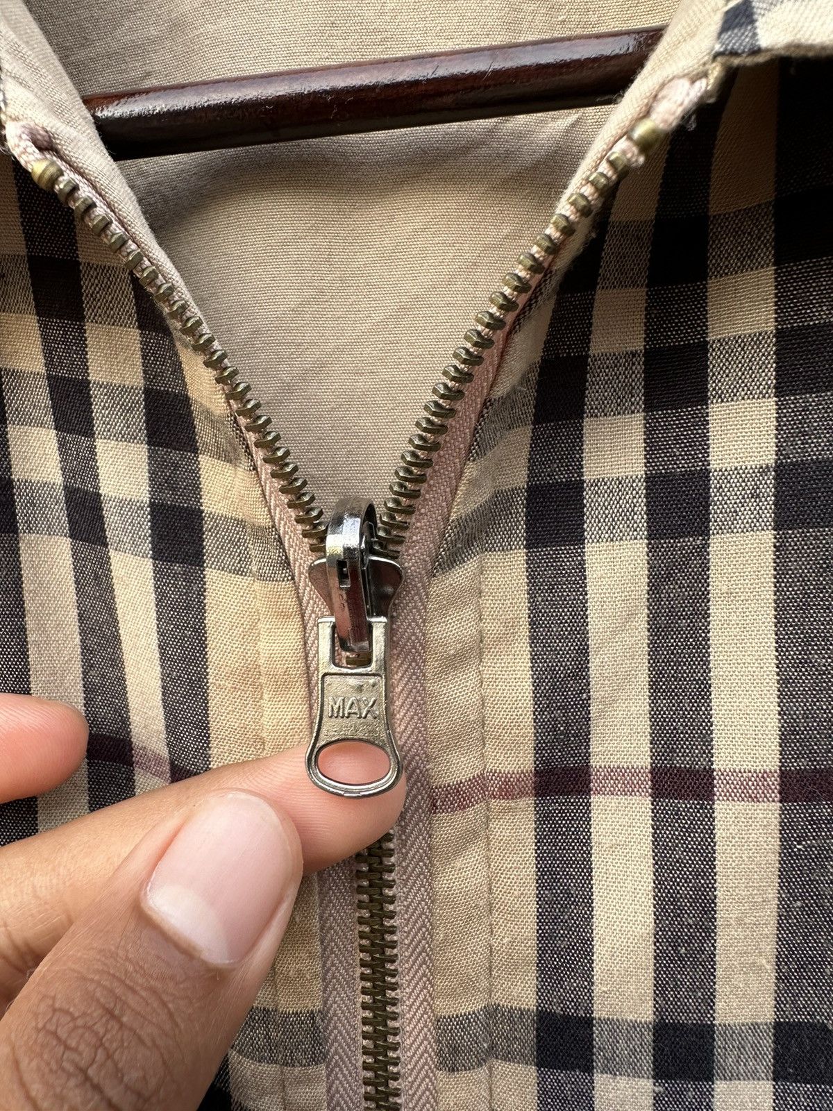 Burberry Vintage Burberry London Novacheck Reversible Bomber Jacket Size US M / EU 48-50 / 2 - 13 Thumbnail