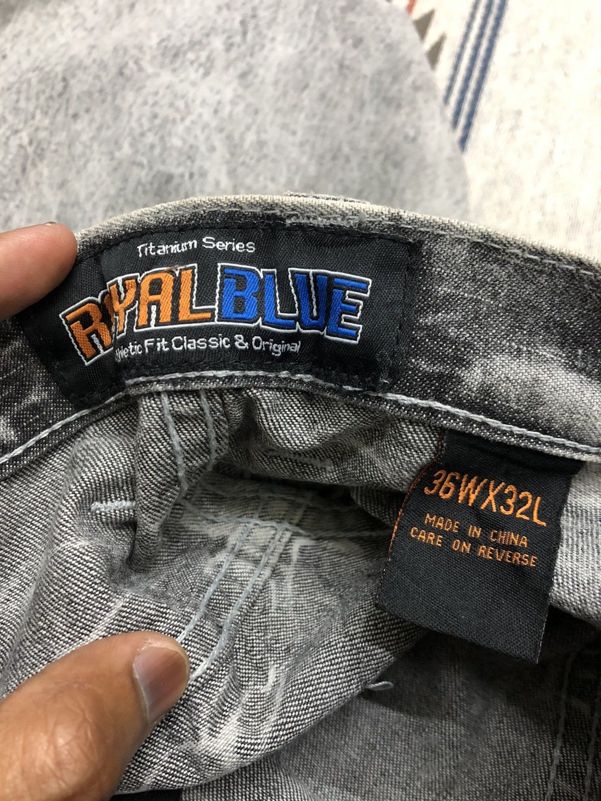Hypebeast BLEACHED BAGGY ROYAL BLUE Y2K STYLE DENIM Size US 35 - 5 Thumbnail