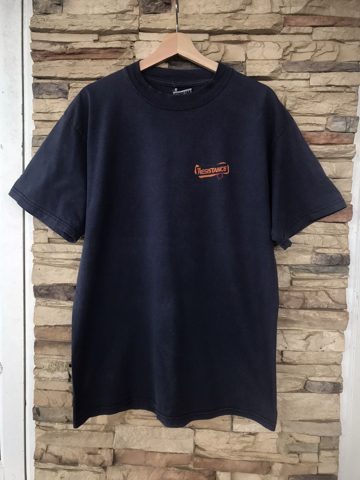 Vintage Vintage The Resistance Movie Snowboarding Tshirt Size US L / EU 52-54 / 3 - 2 Thumbnail