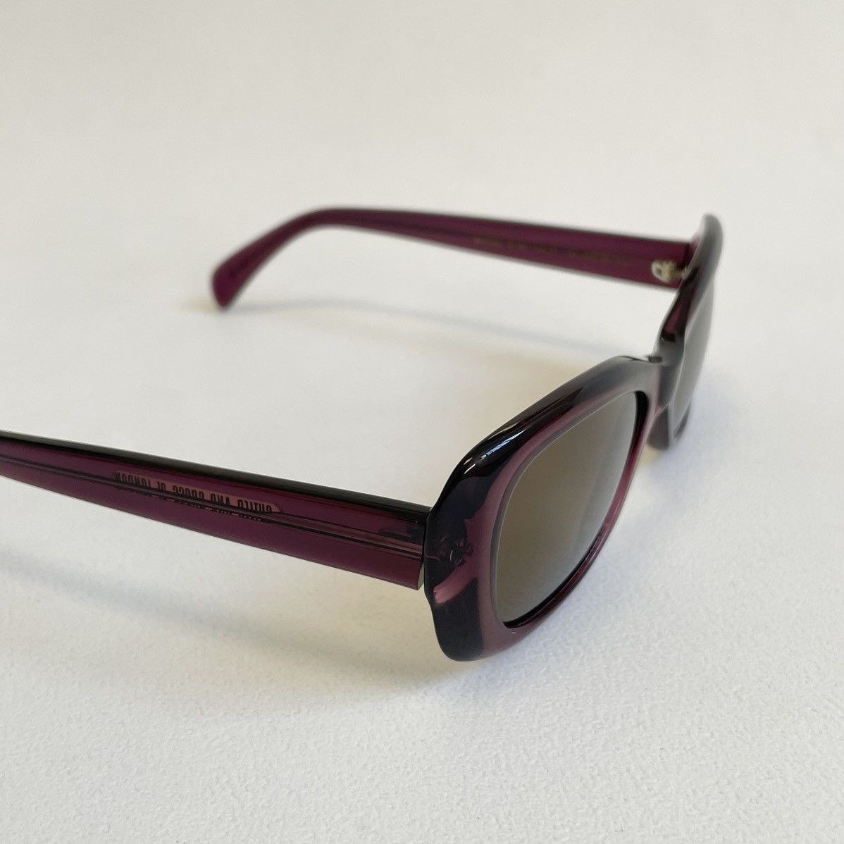 Cutler and Gross ‘Clear Purple’ 70s Rounded Edge Sunglasses Size ONE SIZE - 7 Thumbnail