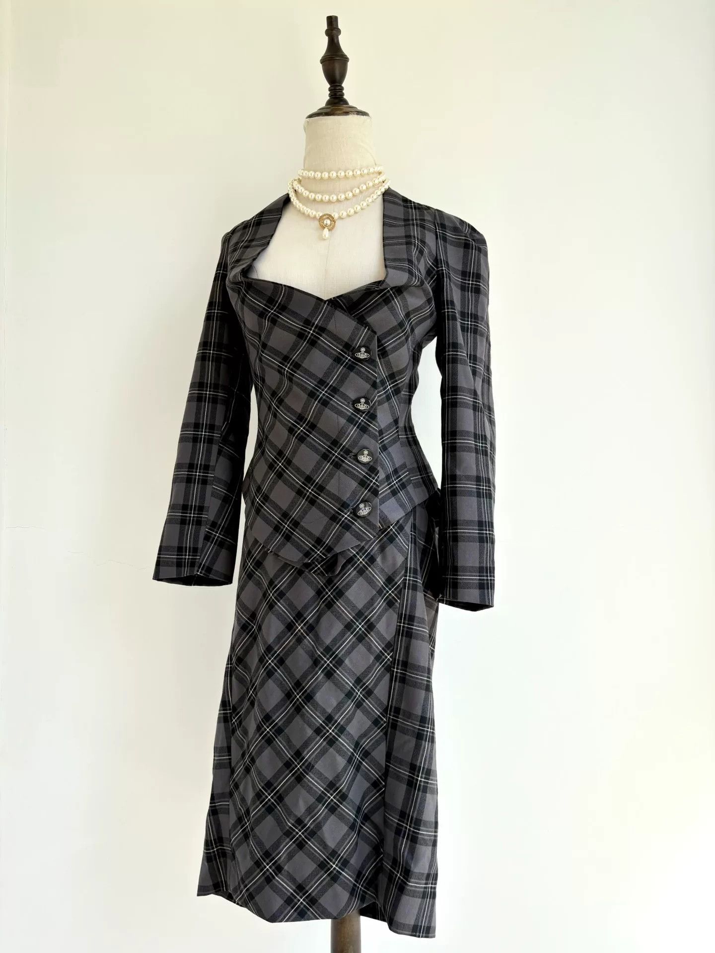 Vivienne Westwood vivienne westwood gray plaid skirt suit Size L / US 10 / IT 46 - 1 Thumbnail