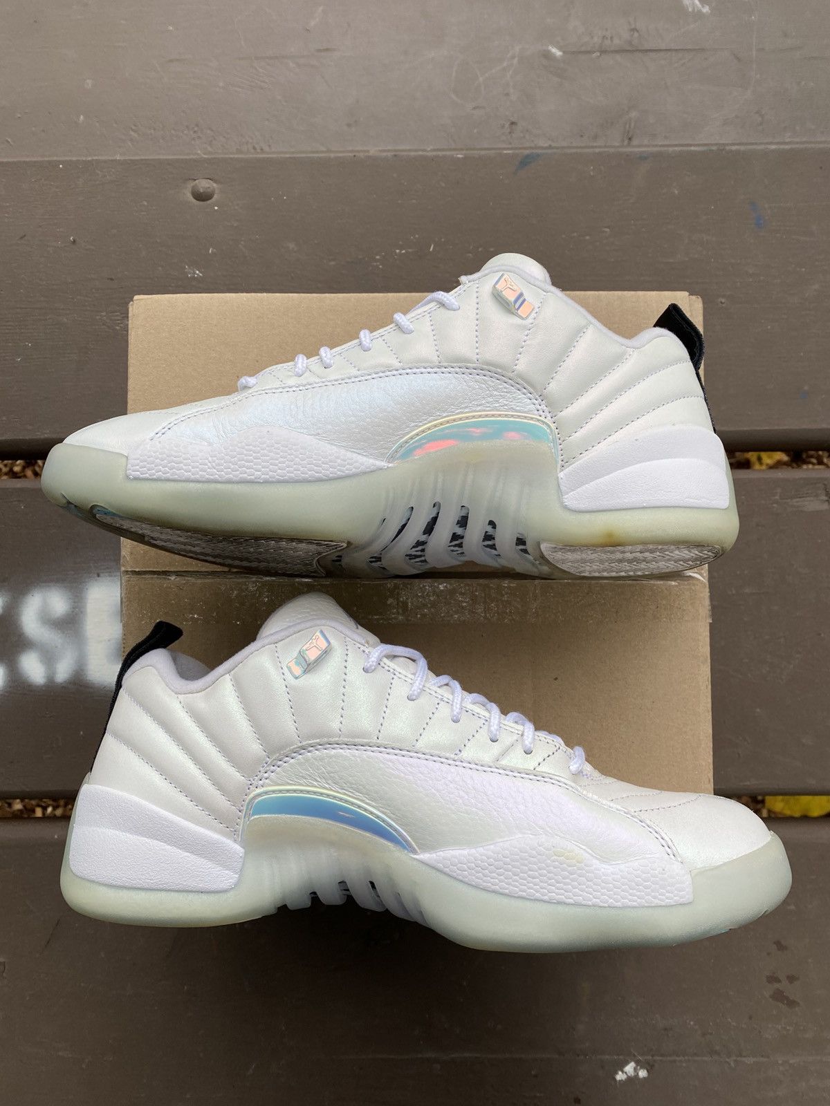 Jordan Brand Nike Air Jordan Retro 12 Low Easter DB0733190 Size 10 Men Size US 10 / EU 43 - 4 Thumbnail