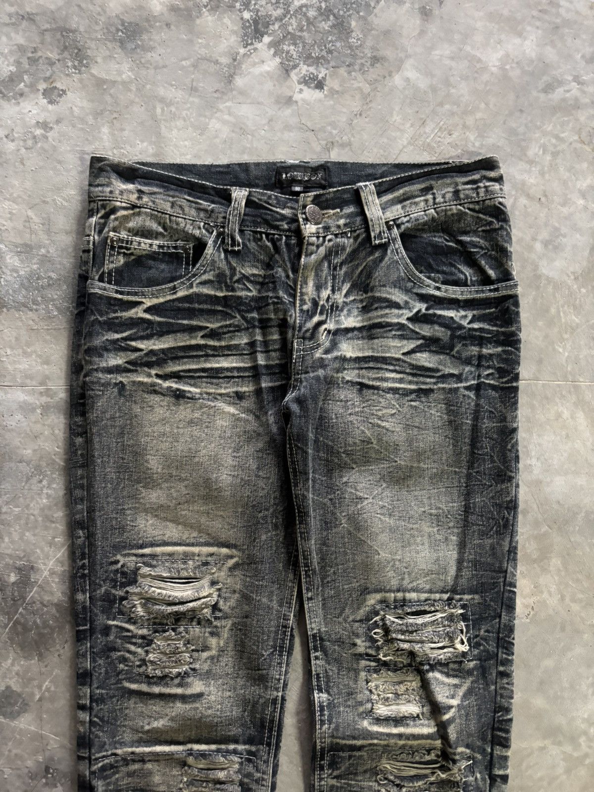 Hysteric Glamour DISTRESSED LOWBOX WHISKERED WASH JAPANESE DENIM SLIM GRUNGE Size US 31 - 2 Thumbnail