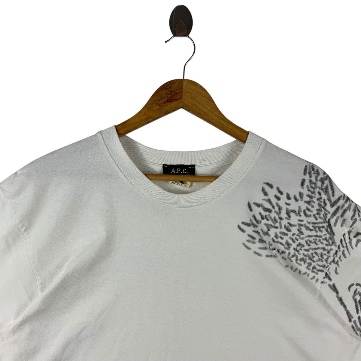 A.P.C. APC Rue de flueris paris small spellout designer tee Size US M / EU 48-50 / 2 - 2 Thumbnail