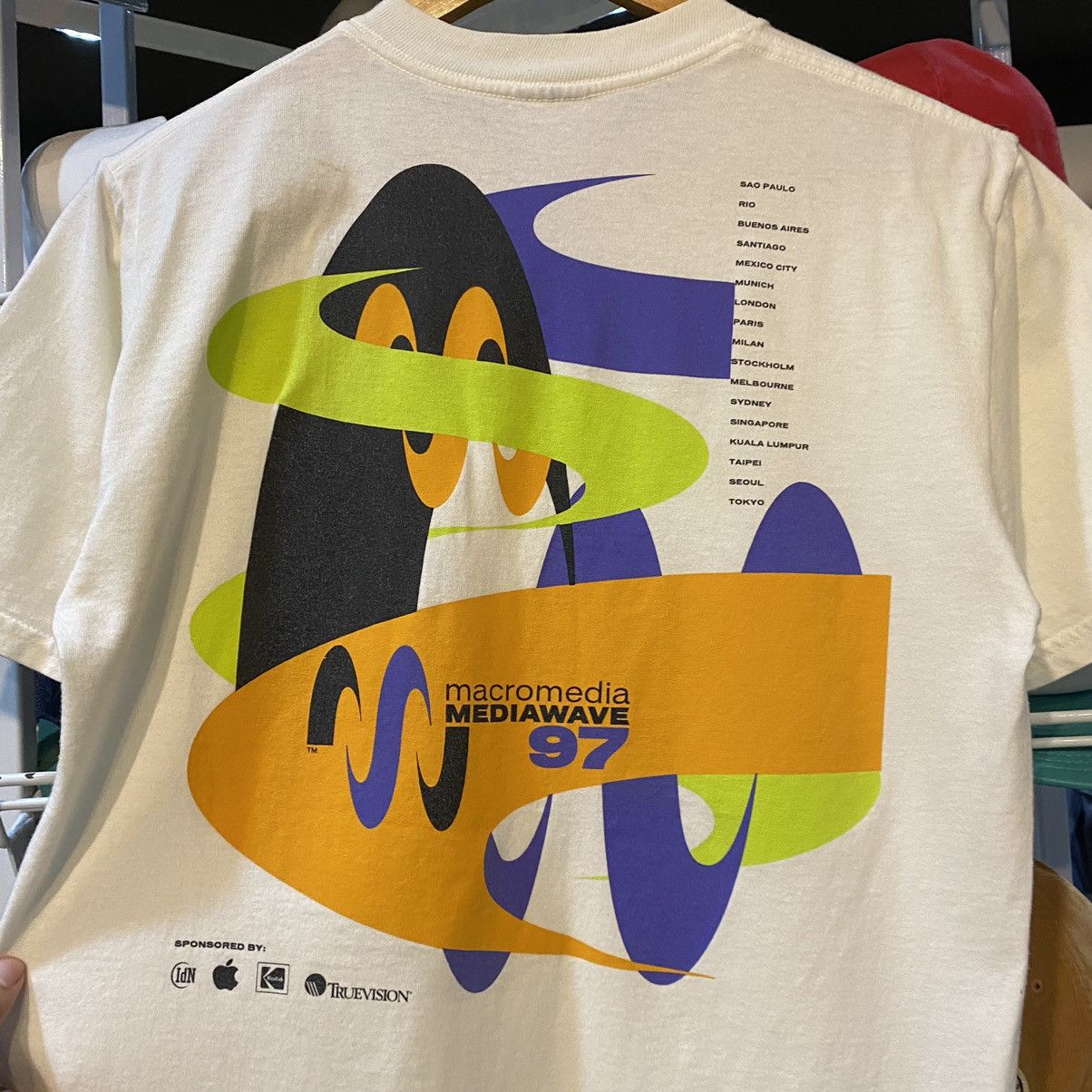 Apple Vintage 97s Macromedia Mediawave Apple Sponsored Promo Shirt Size US M / EU 48-50 / 2 - 3 Thumbnail