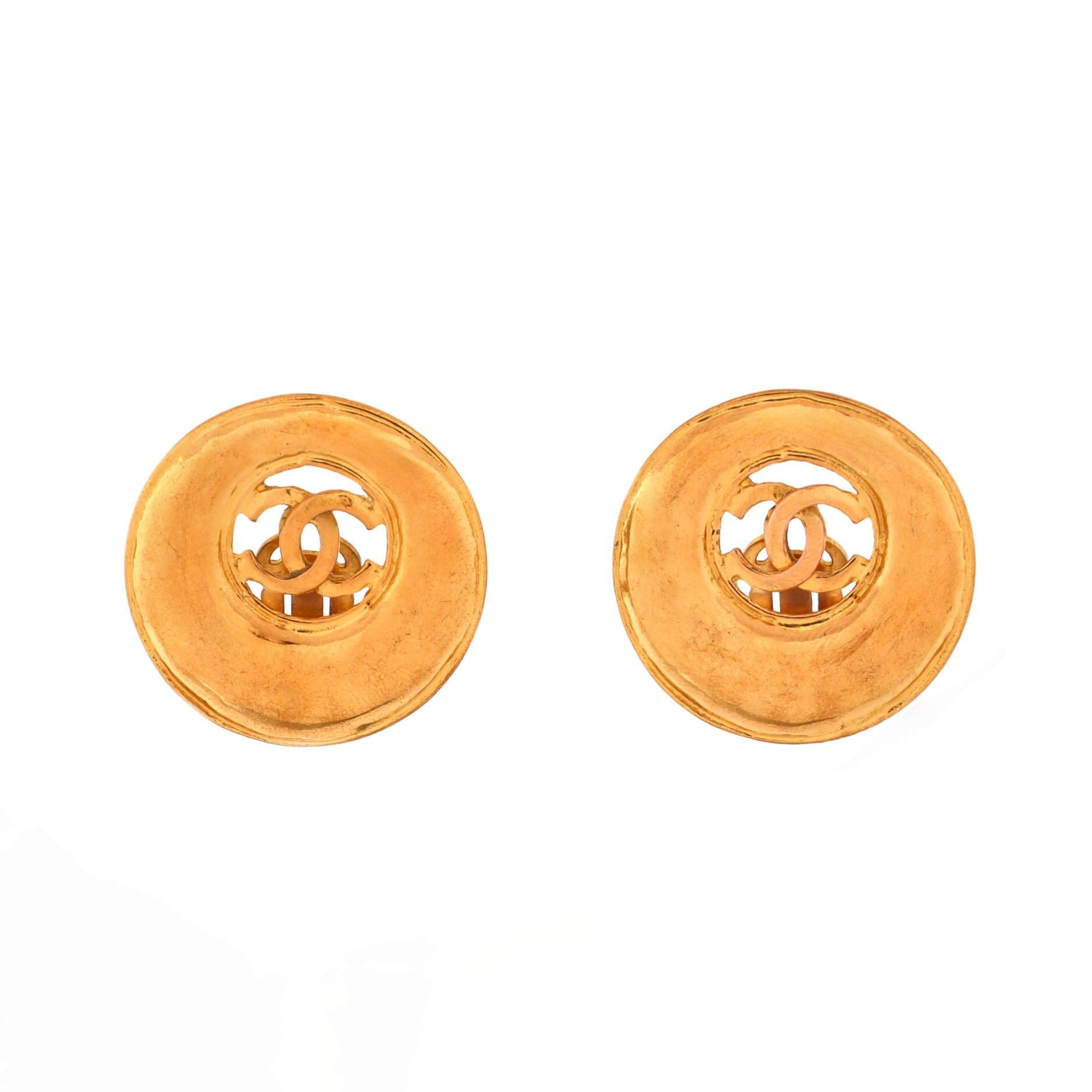Chanel Vintage Cut-out CC Clip-On Earrings Size ONE SIZE - 1 Thumbnail