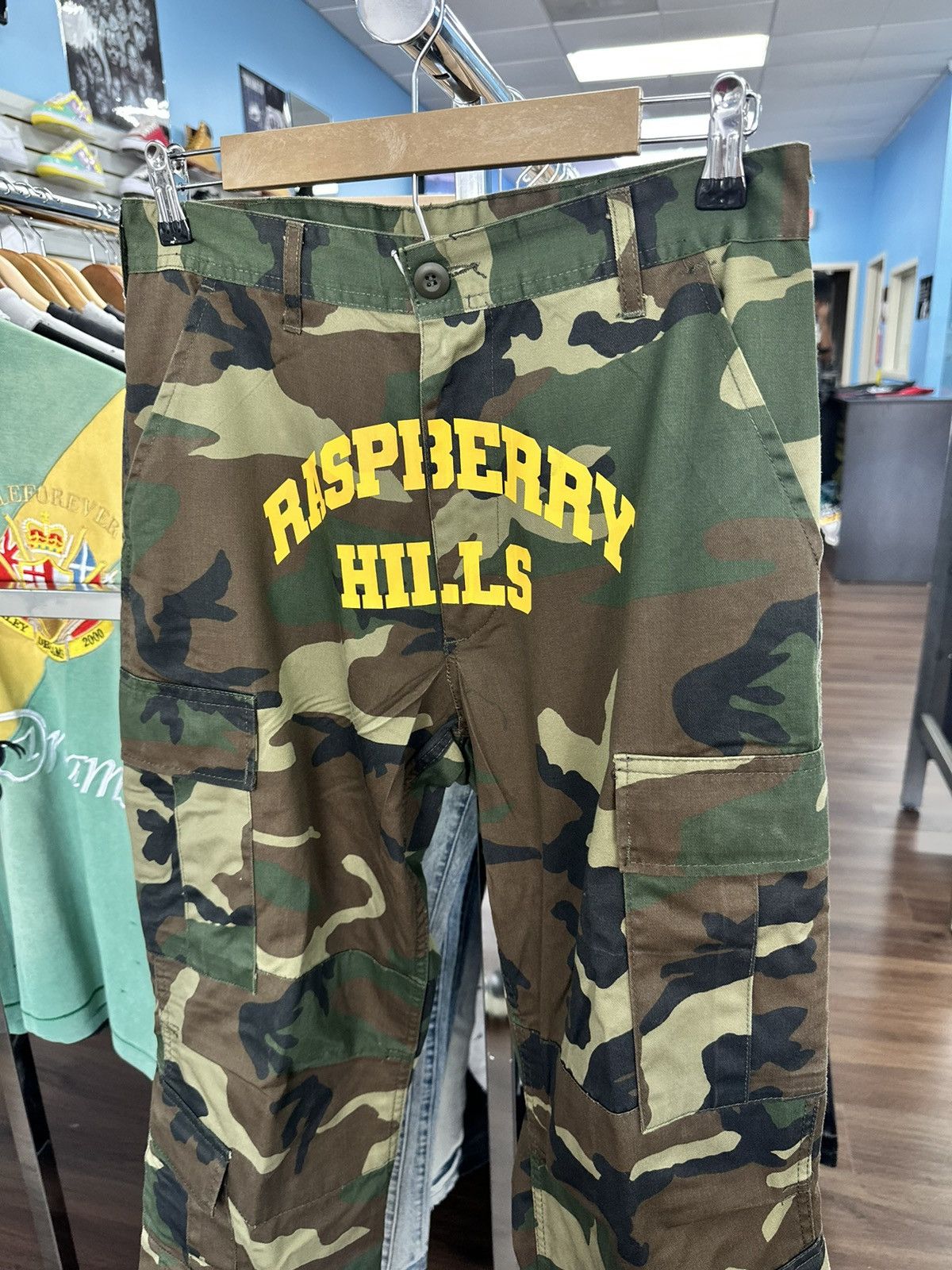 The GV Gallery Gv Gallery Army Cargos Camo Size US 36 / EU 52 - 2 Thumbnail