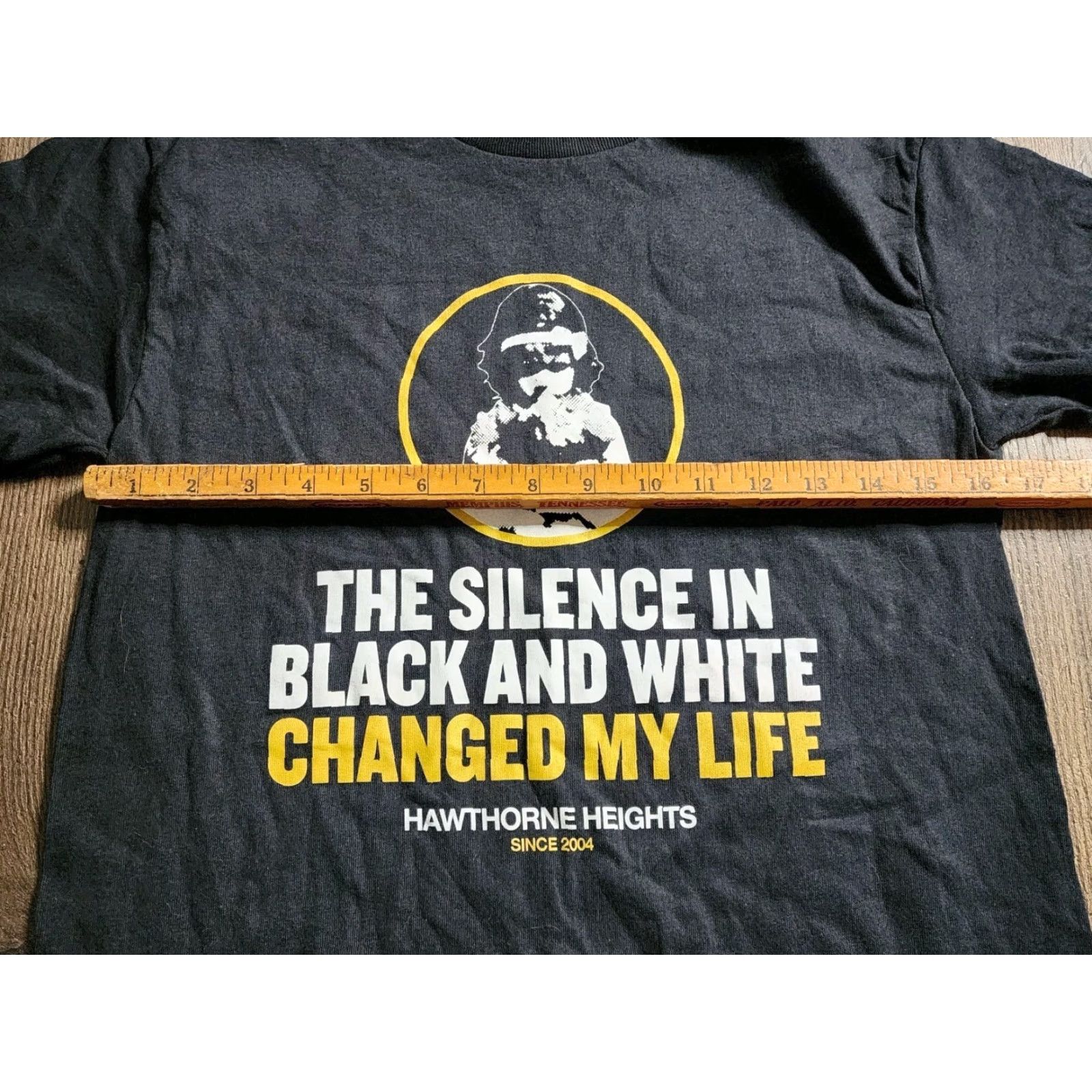 Gildan Mens S Hawthorne Heights The Silence in Black and White Changed My Life T Shirt Size US S / EU 44-46 / 1 - 3 Thumbnail