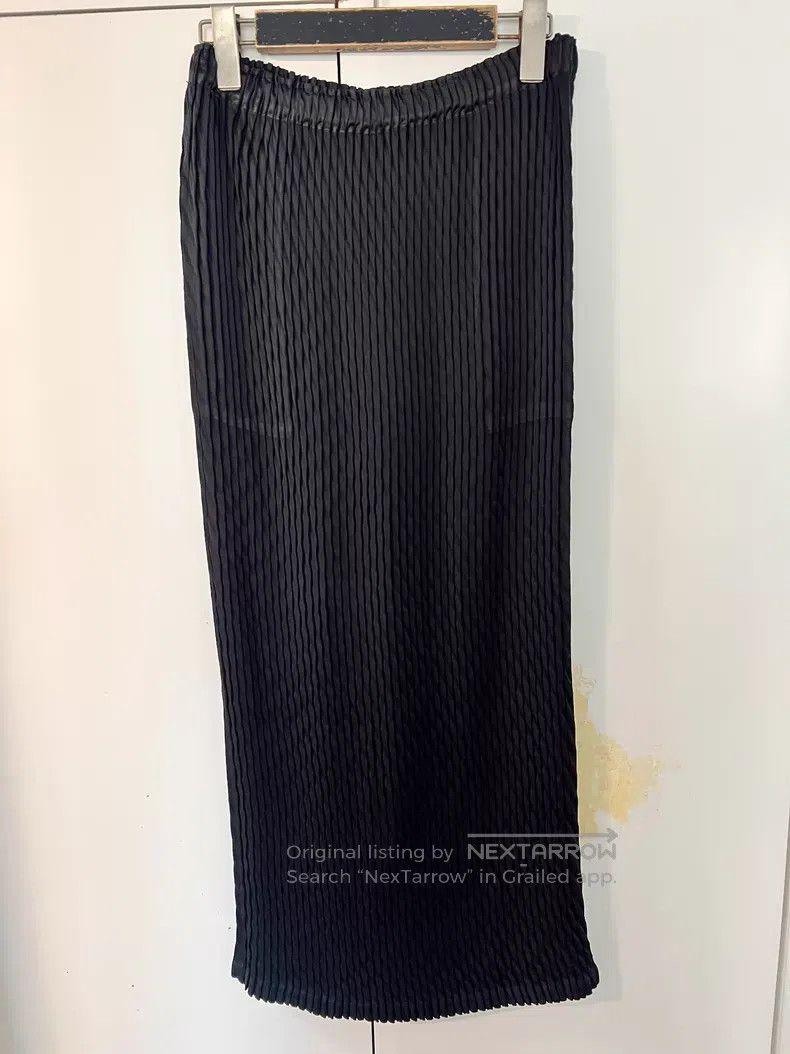 Issey Miyake Issey Miyake Large Fish Scale Black Skirt Size 25" / US 0 / IT 36 - 2 Thumbnail