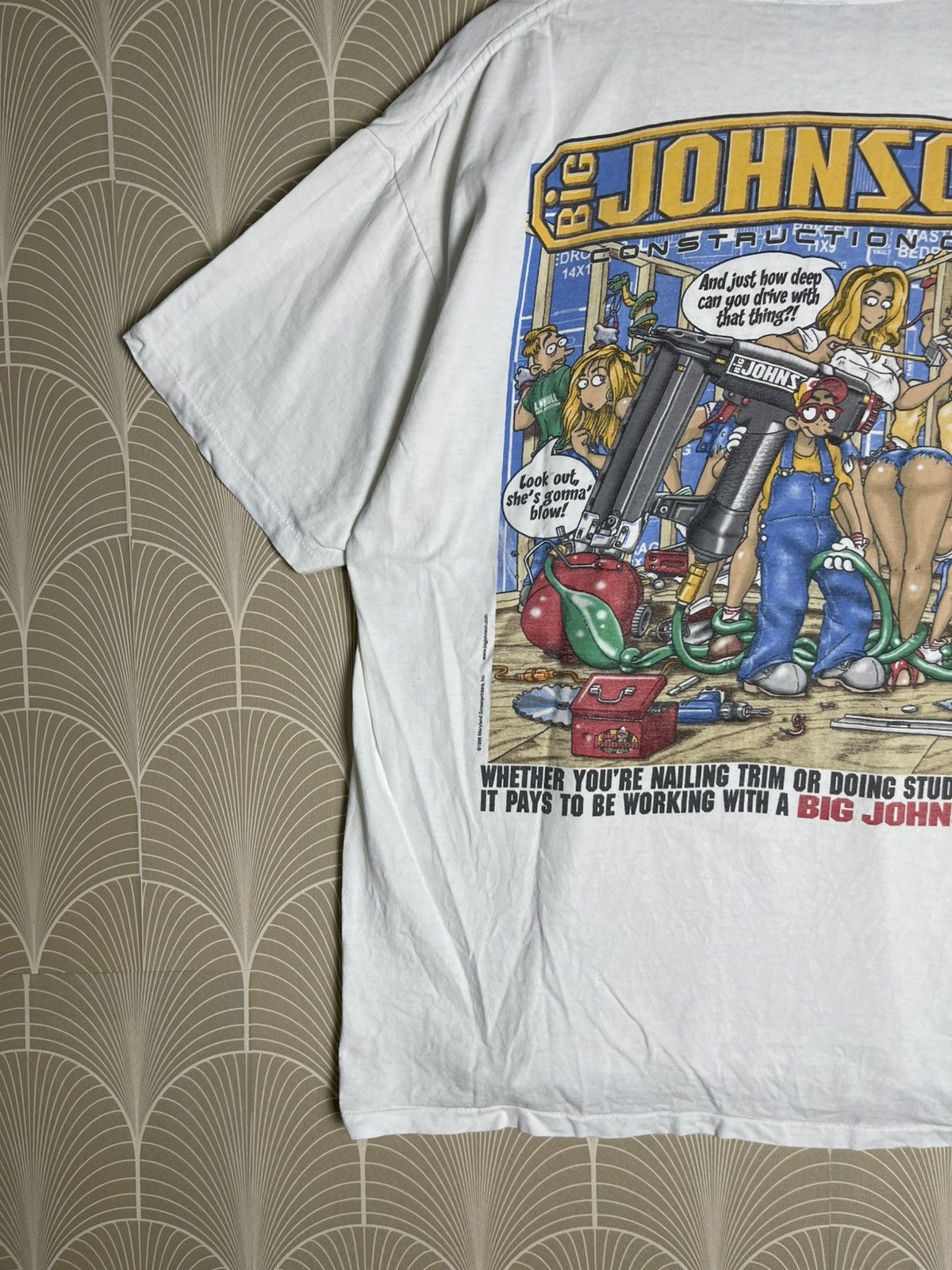 Vintage VINTAGE 1998 BIG JOHNSON CONSTRUCTION CO. GRAPHIC TSHIRT Size US XL / EU 56 / 4 - 9 Thumbnail