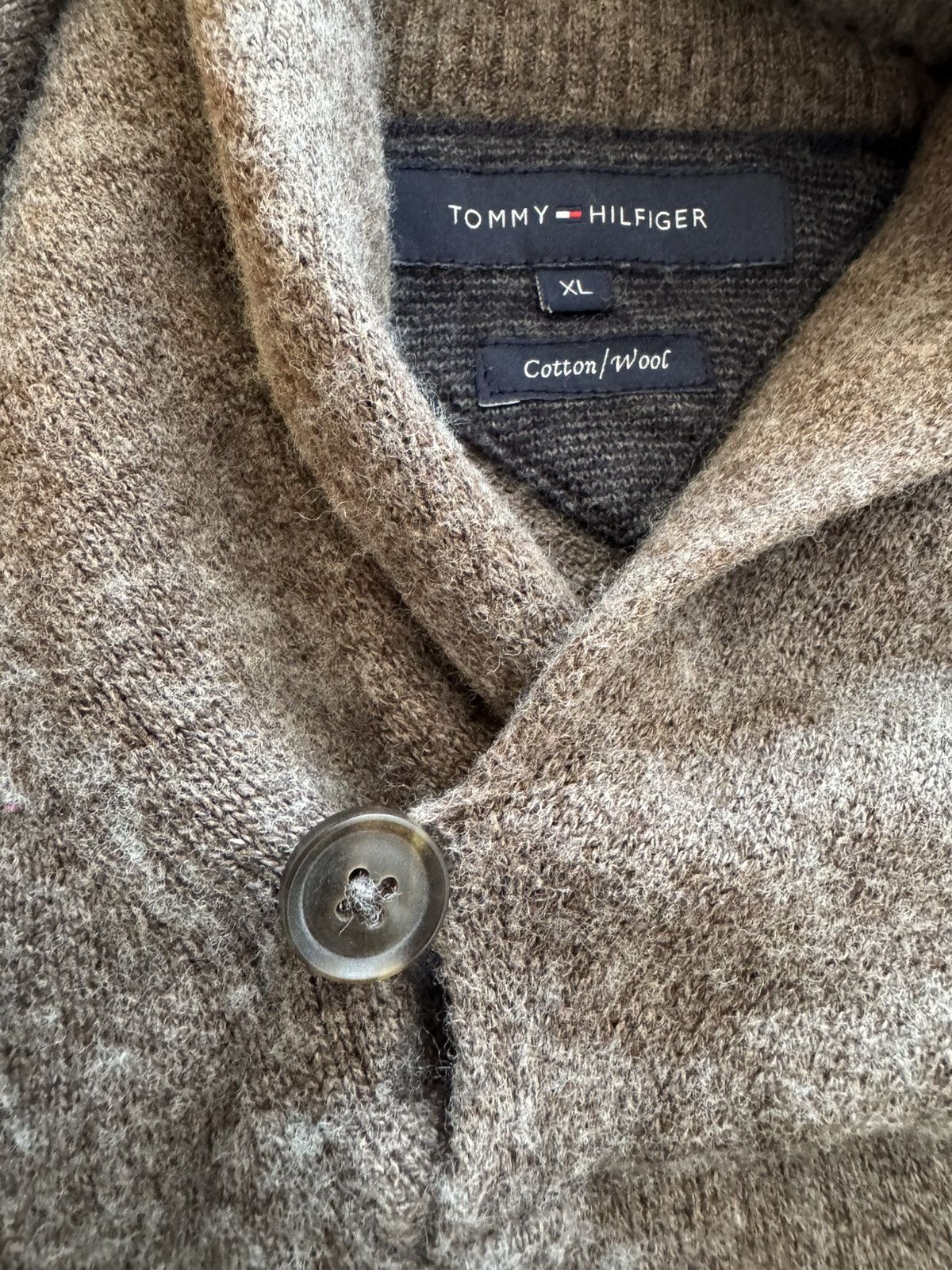 Tommy Hilfiger RARE TOMMY HILFIGER VINTAGE WOOL TURTLENECK SWEATER Size US L / EU 52-54 / 3 - 3 Thumbnail