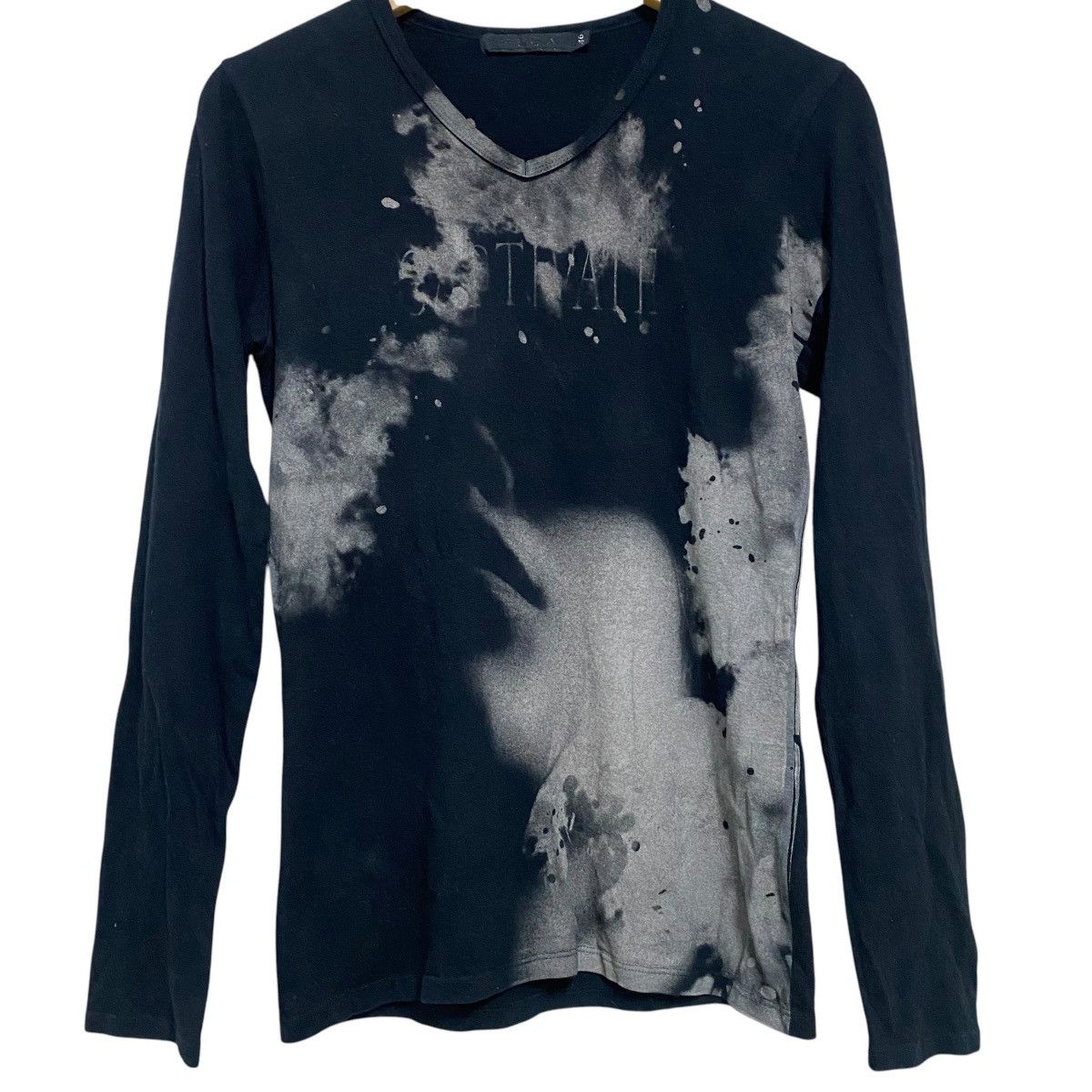 Gostar De Fuga Captivate Portraits Shirt Longsleeve