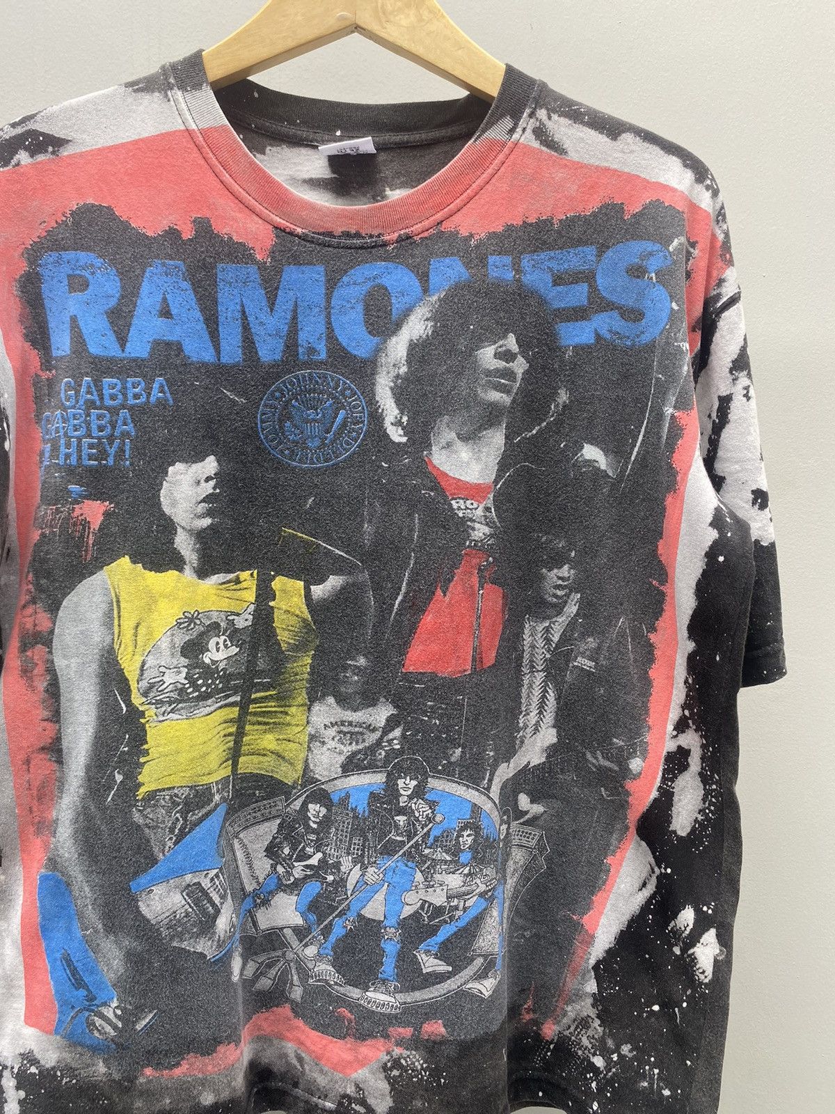 Band Tees Trashead Ramones T Shirt Sun Faded Distressed ERD Grunge Size US L / EU 52-54 / 3 - 3 Thumbnail
