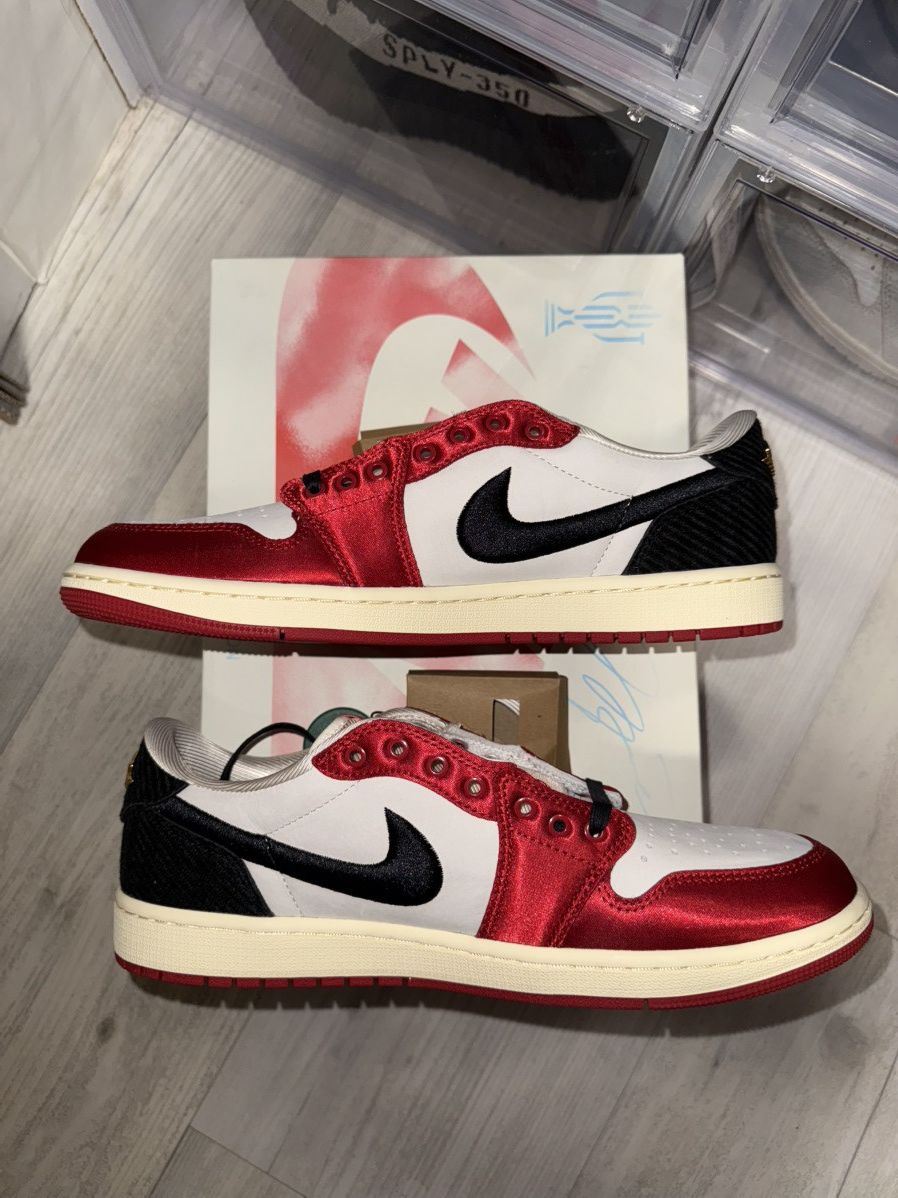 Jordan Brand Air Jordan 1 Retro Low OG SP Rookie Card Trophy Room Size US 11 / EU 44 - 3 Thumbnail