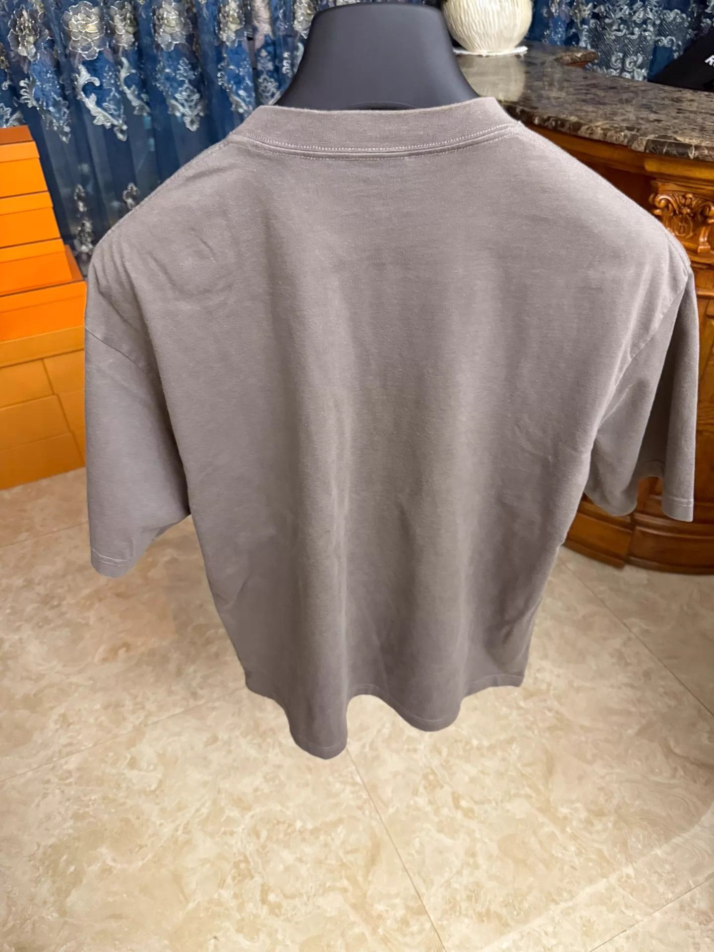 Balenciaga Balenciaga BB Embroidered Gray-Brown Short T S (Fits L) Size S / US 4 / IT 40 - 2 Thumbnail