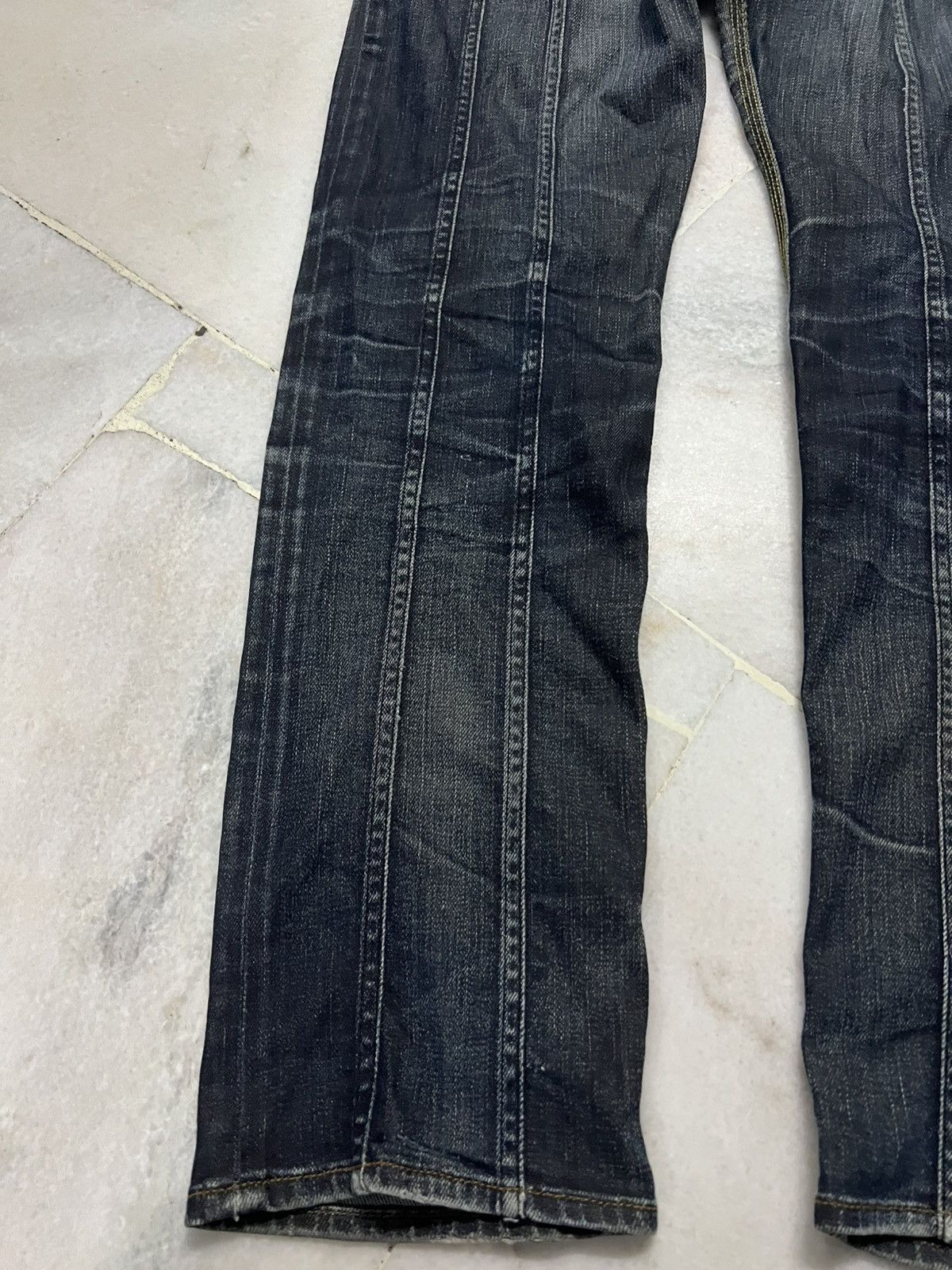Diesel 💥Rare Diesel Industry Onijo Special Distress Jean Size US 33 - 17 Thumbnail