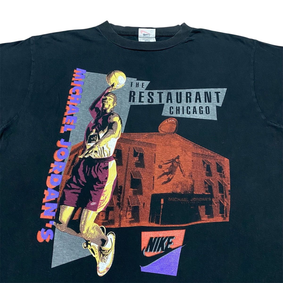 Jordan Brand × Nike × Vintage Rare‼️🔥Vintage Nike Michael Jordan Restaurant Chicago T-Shirt Size US L / EU 52-54 / 3 - 3 Thumbnail