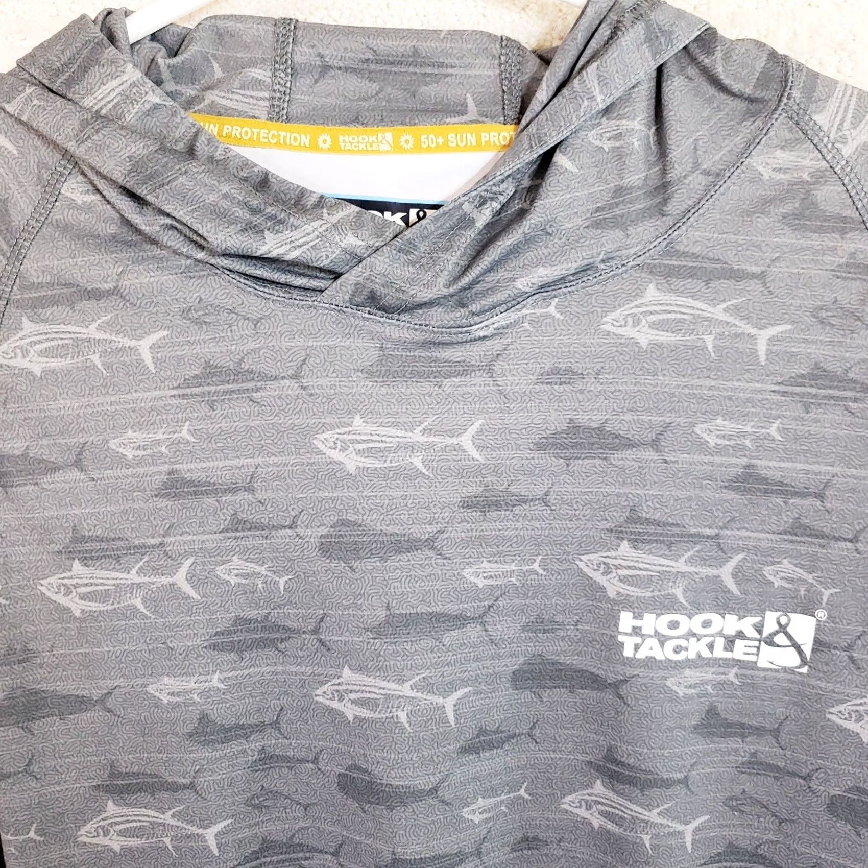 Vintage Hook & Tackle Hoodie Shirt Men L Gray Fish Pattern Long Sleeve Lightweight 50spf Hooded Size US L / EU 52-54 / 3 - 3 Thumbnail