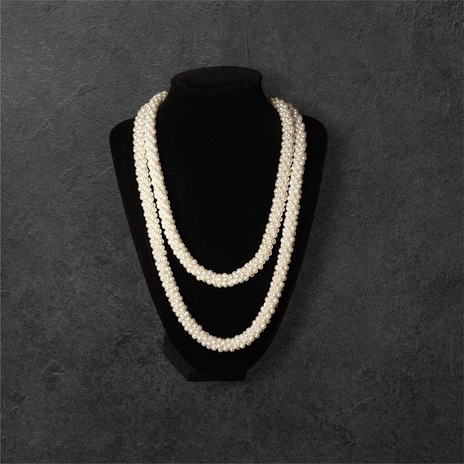 The Unbranded Brand Vintage 1950s Japan clip-on earrings & rope beaded necklace Size ONE SIZE - 3 Thumbnail