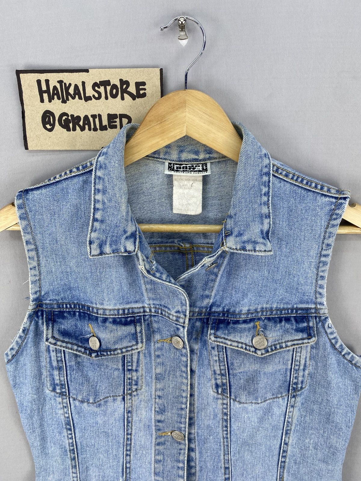 Vintage Vintage 80’s Denim Jacket sleeveless By Contempo Casual Size XS / US 0-2 / IT 36-38 - 7 Thumbnail