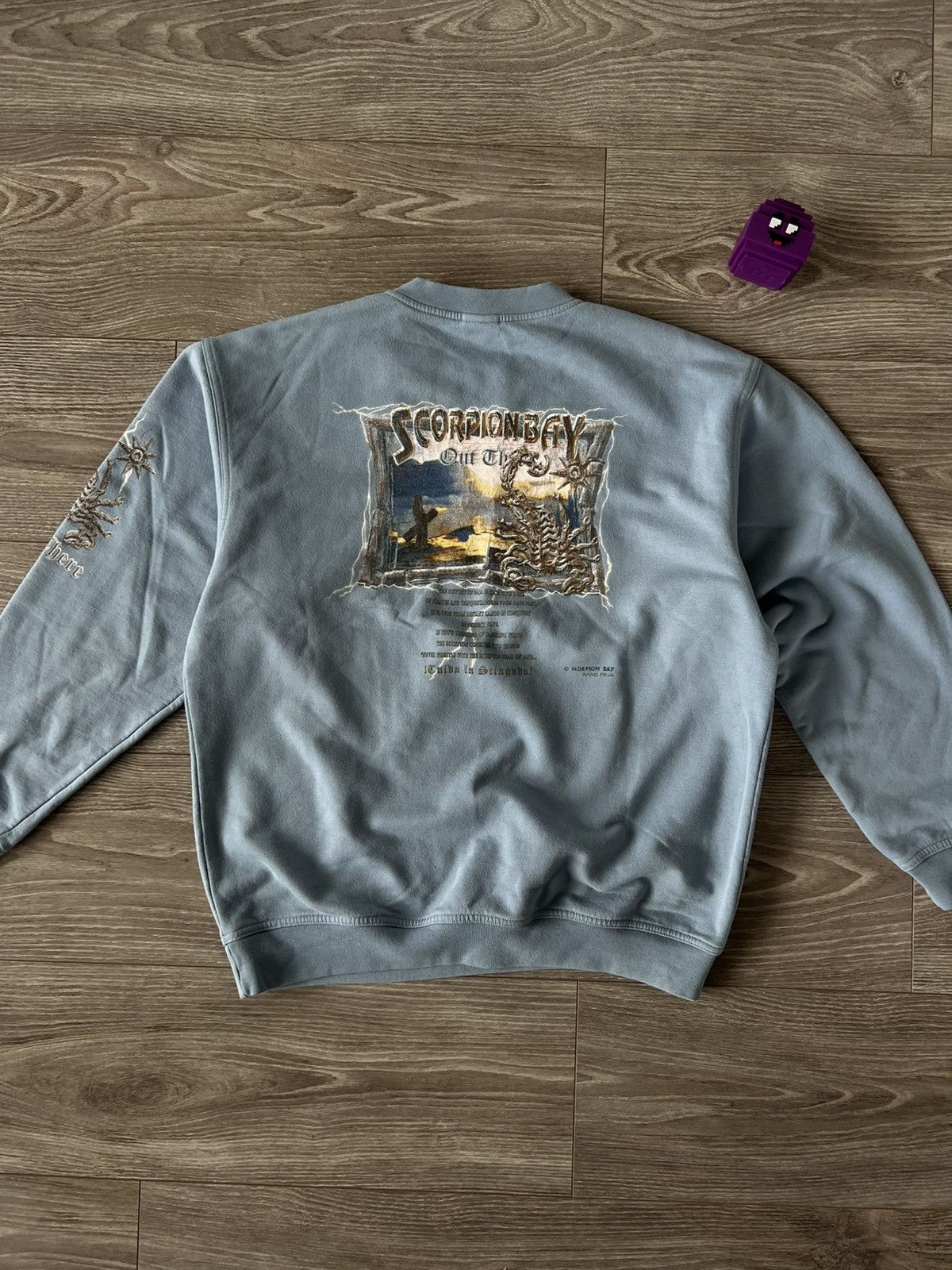Vintage Vintage Y2K Scorpion Bay Overprint Blue American Sweatshirt Size US M / EU 48-50 / 2 - 9 Thumbnail