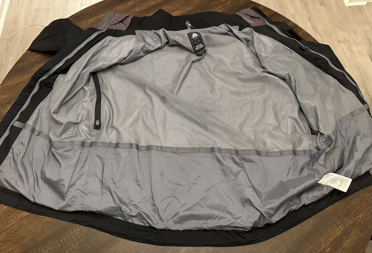 Nike ACG VTG Mens’s Nike ACG Storm Fit Jacket #3-Size Large Size US L / EU 52-54 / 3 - 11 Thumbnail