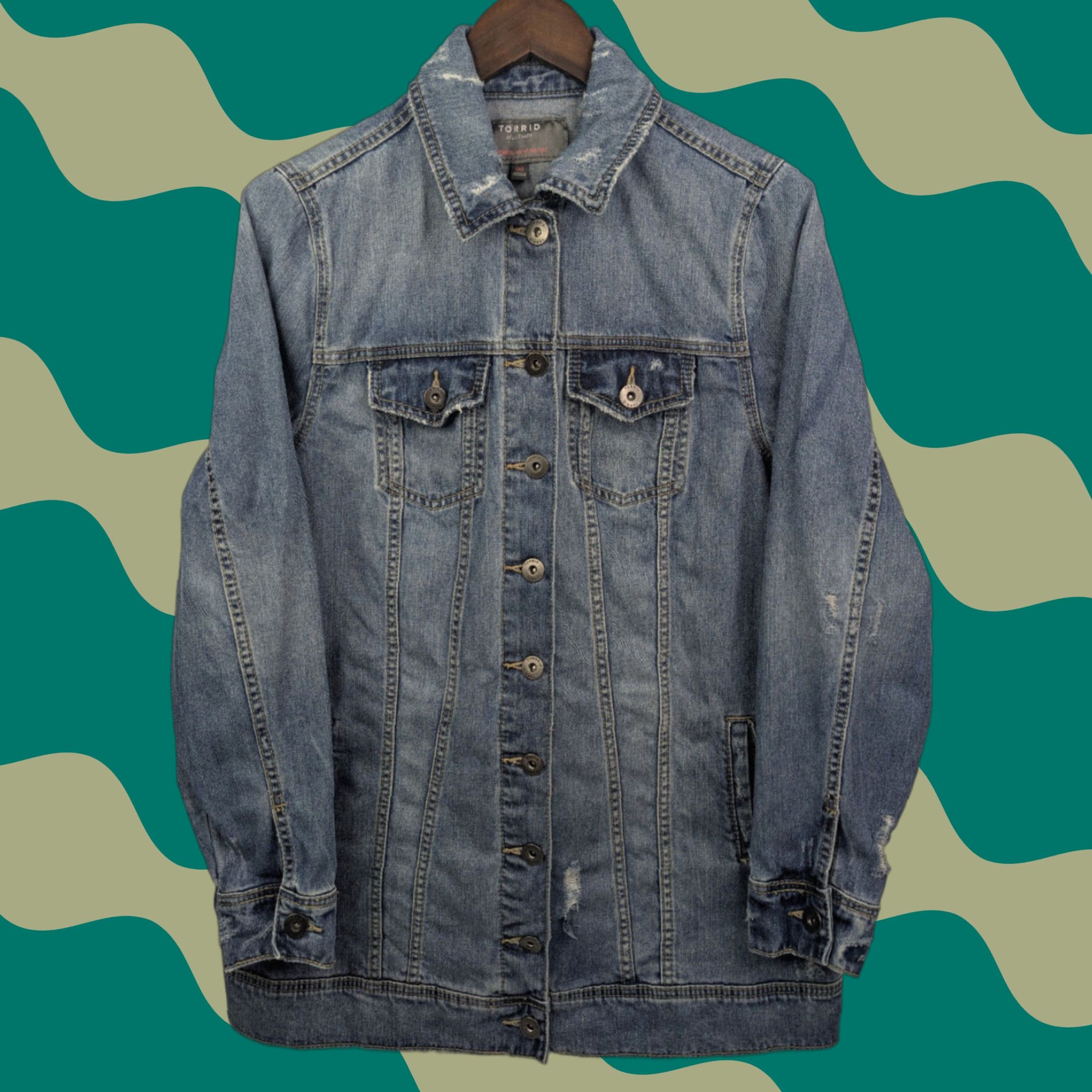 Torrid Torrid Denim Jacket 00 Blue Distressed Medium Wash Trucker Jean Plus Size 24" / US 00 / IT 34 - 1 Thumbnail