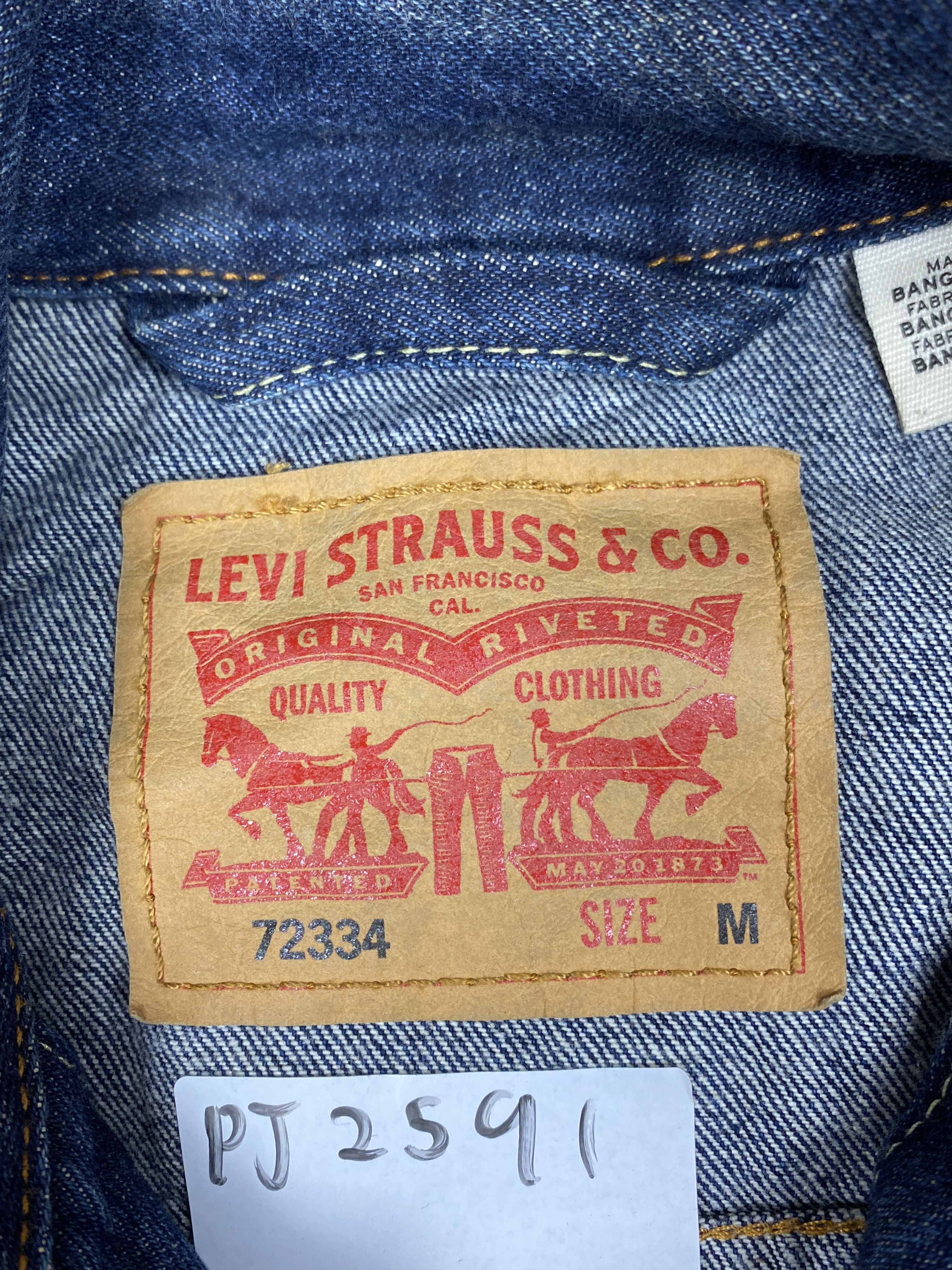Levi's Vintage Levi's Button Up Blue Denim Jacket PJ2591 Size US M / EU 48-50 / 2 - 12 Thumbnail