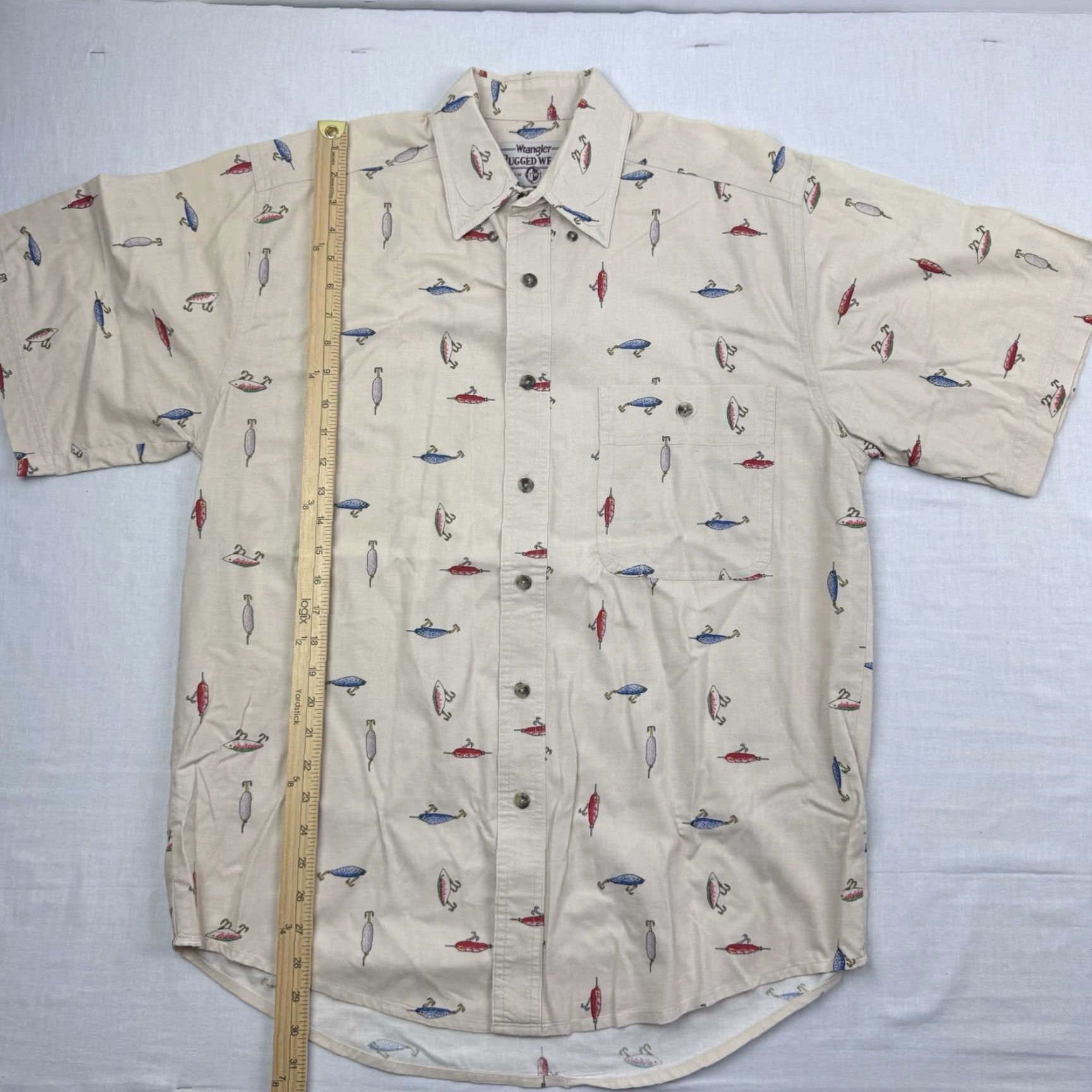 Wrangler VINTAGE Wrangler Rugged Wear Button Up Shirt Adult XL Beige Graphic Print Short Sleeve Y2K 90s Fish Outdoor Mens Size US XL / EU 56 / 4 - 5 Thumbnail