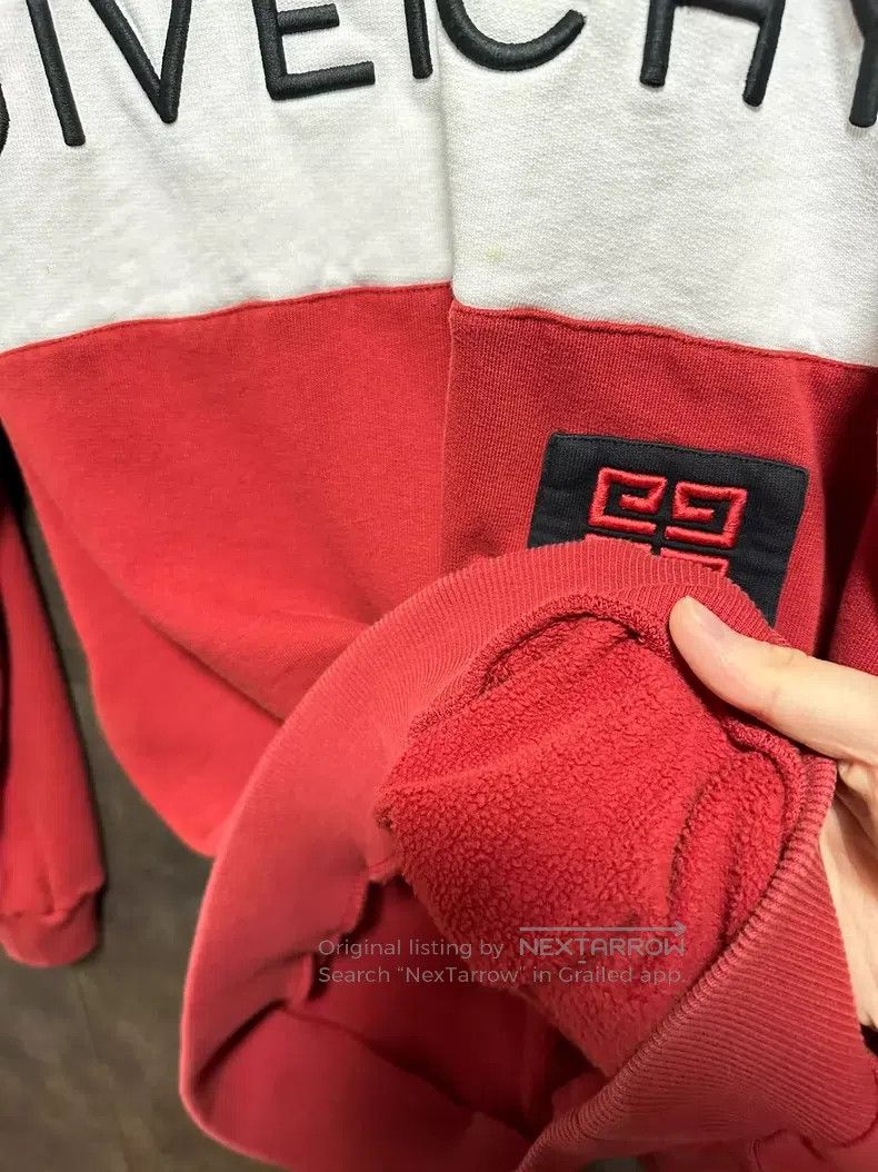 Givenchy Givenchy Sweatshirt - Size M Size US XS / EU 42 / 0 - 3 Thumbnail