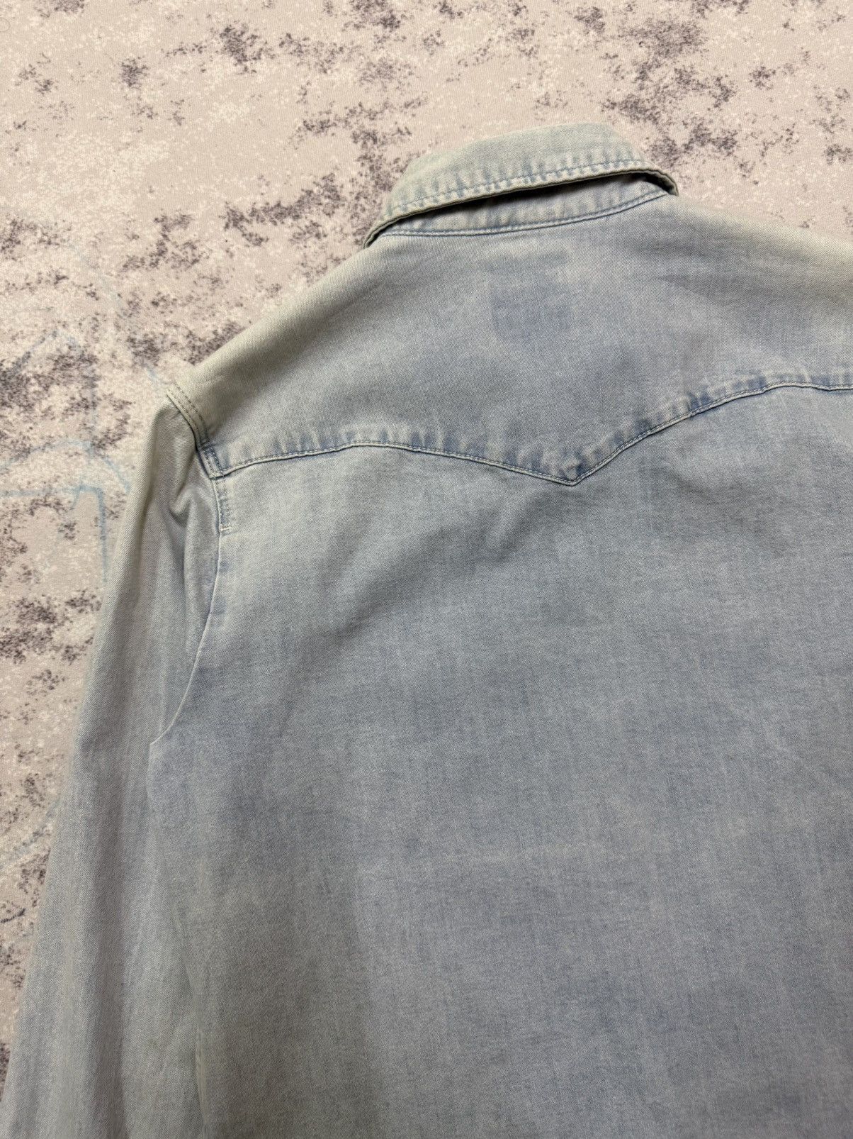 Levi's LEVI’S CLASSIC FIT SNAP BUTTON DENIM JEANS SHIRT Size XS / US 0-2 / IT 36-38 - 15 Thumbnail