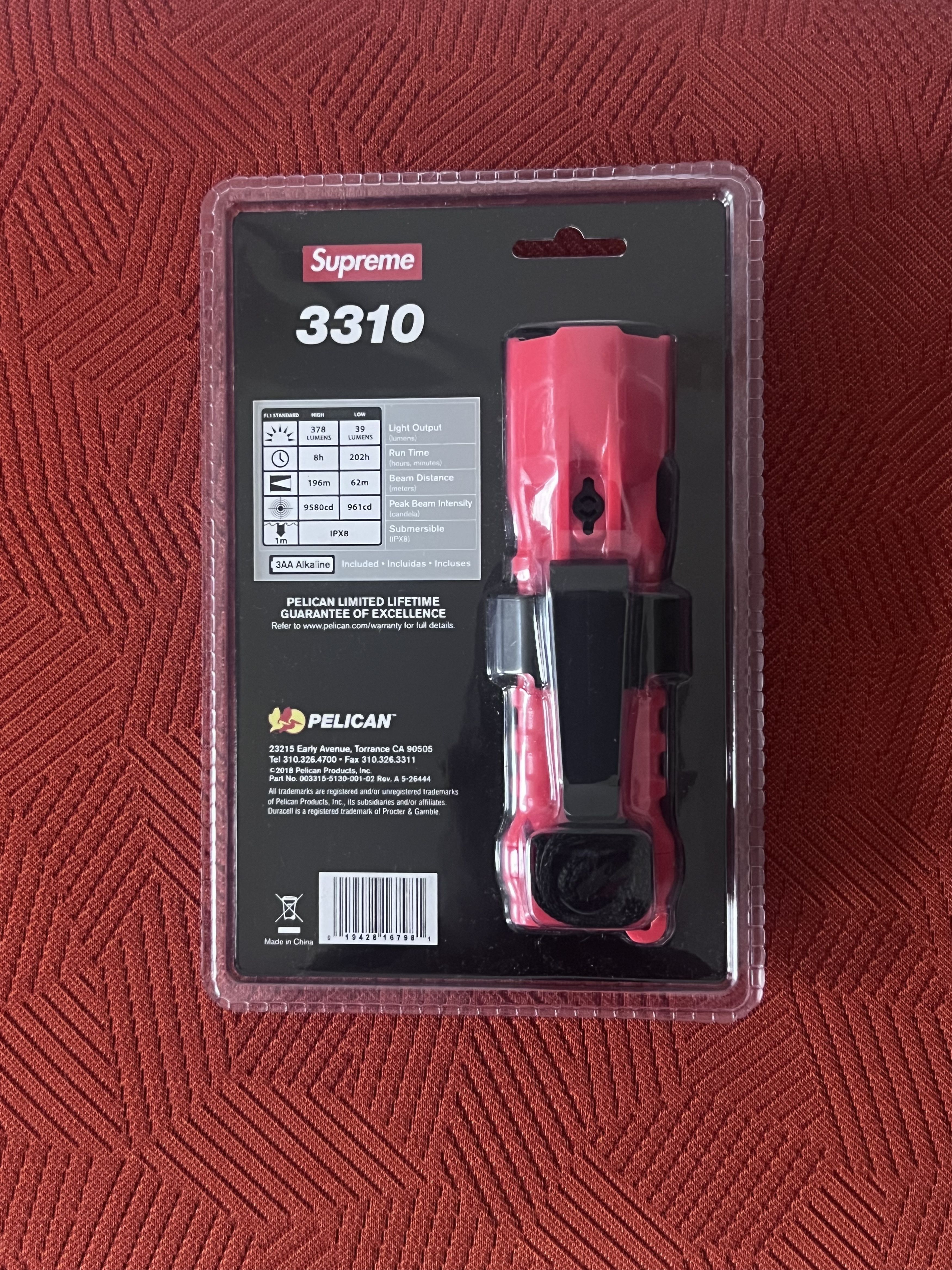 Supreme Supreme Pelican 3310PL Flashlight from SS19 in red Size ONE SIZE - 2 Thumbnail
