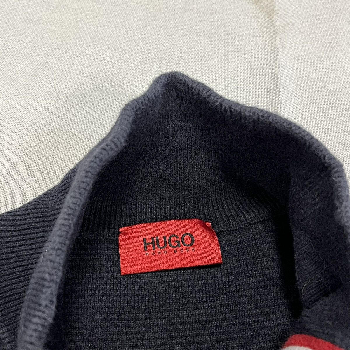 Hugo Boss Hugo Boss navy sweater jumper zip up Size US M / EU 48-50 / 2 - 5 Thumbnail