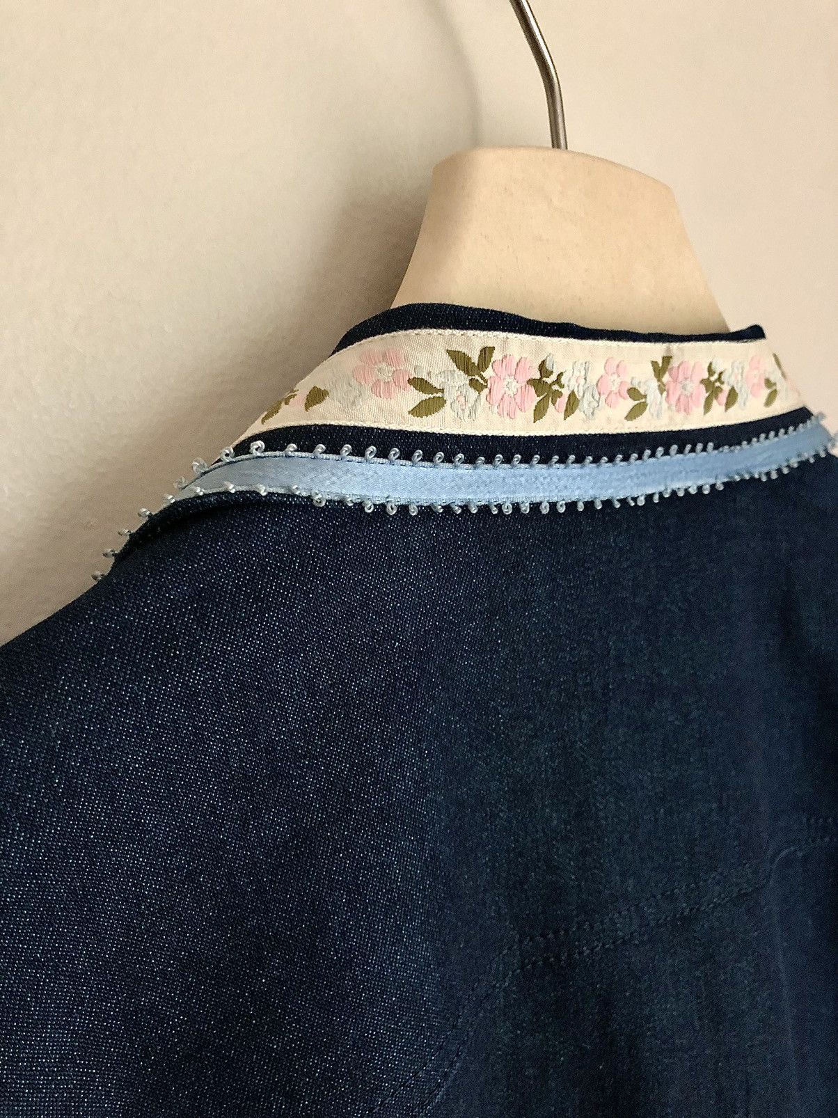 Todd Oldham Todd Oldham Vintage Sequin, Lace, Floral Trim Denim Jacket Size M / US 6-8 / IT 42-44 - 10 Thumbnail