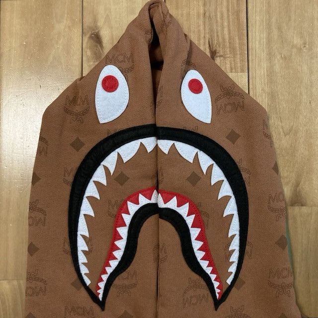 Bape × MCM 2024 MCM × BAPE monogram shark pullover hoodie a bathing ape Size US L / EU 52-54 / 3 - 4 Thumbnail