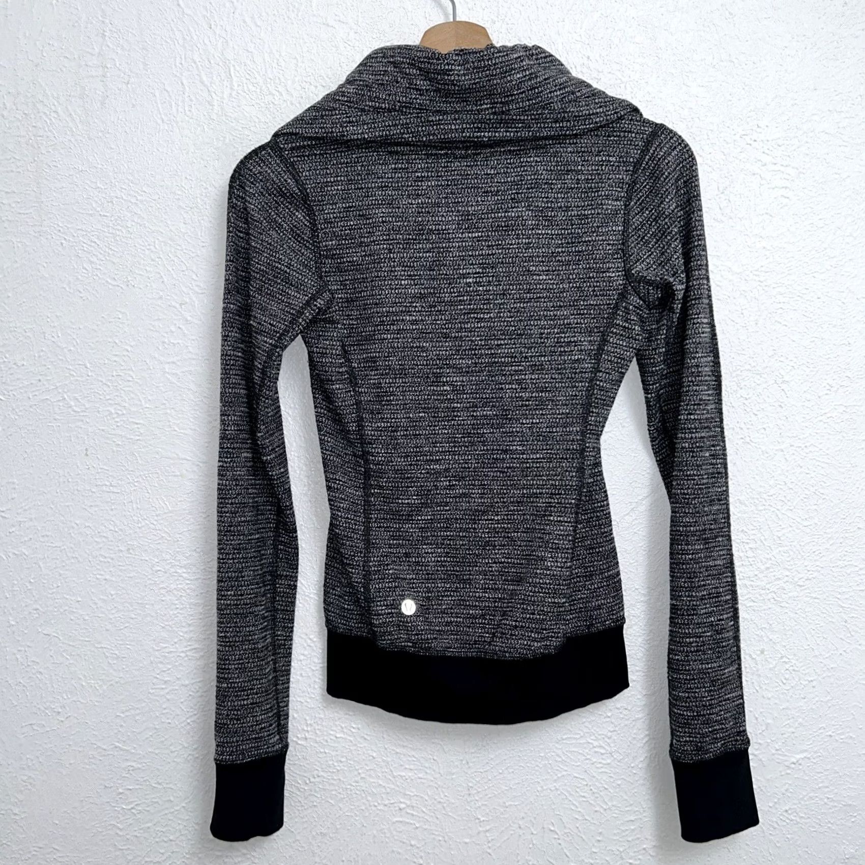 Lululemon Lululemon Coco Pique Black Jacket Full Zip Women’s 2 Be Present Size XS / US 0-2 / IT 36-38 - 2 Thumbnail