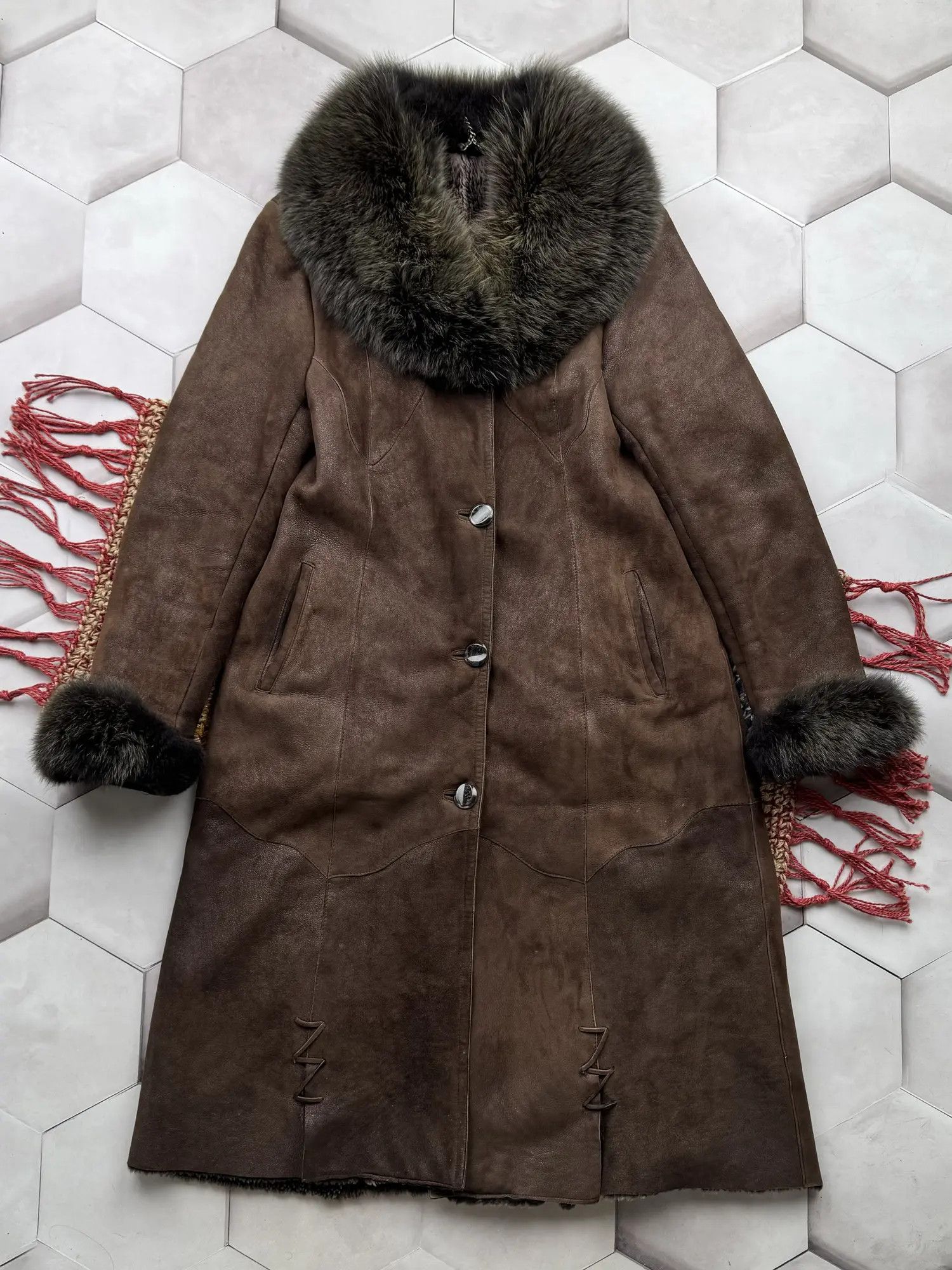 Vintage Vintage Real Sheepskin Coat (E4) Size M / US 6-8 / IT 42-44 - 1 Thumbnail